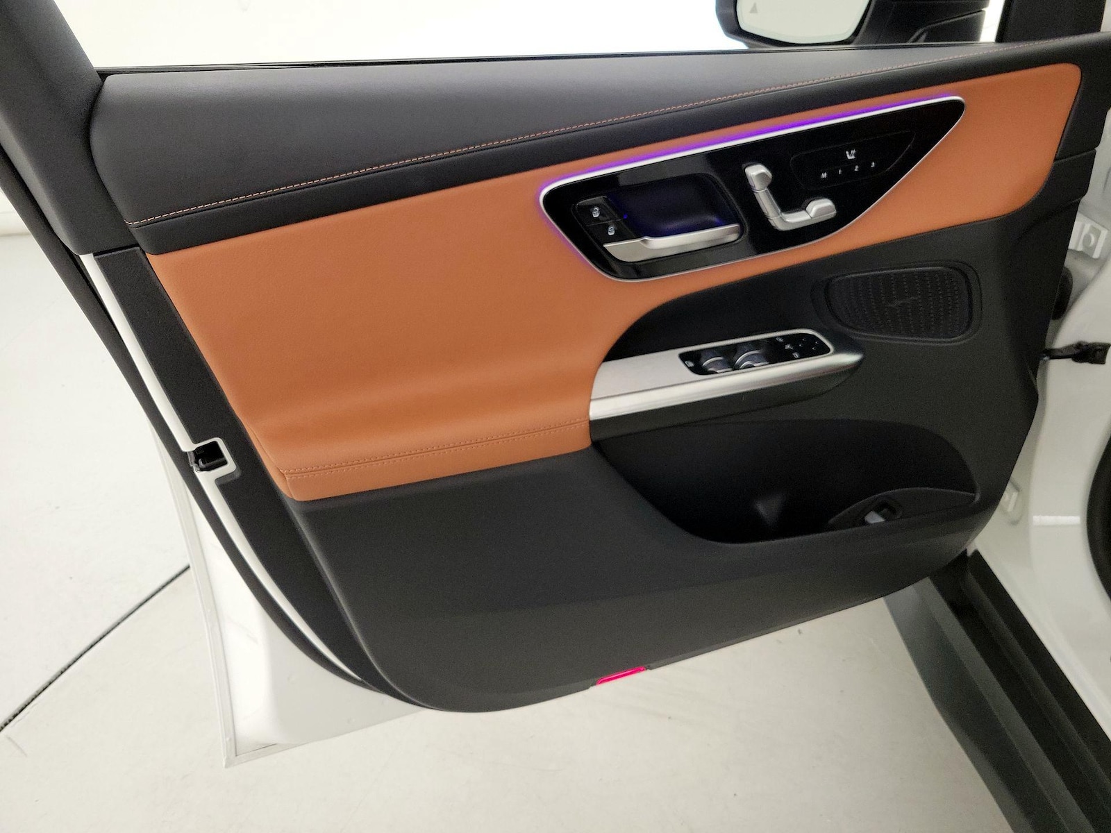 2024 Mercedes-Benz GLC GLC300 - Photo 13