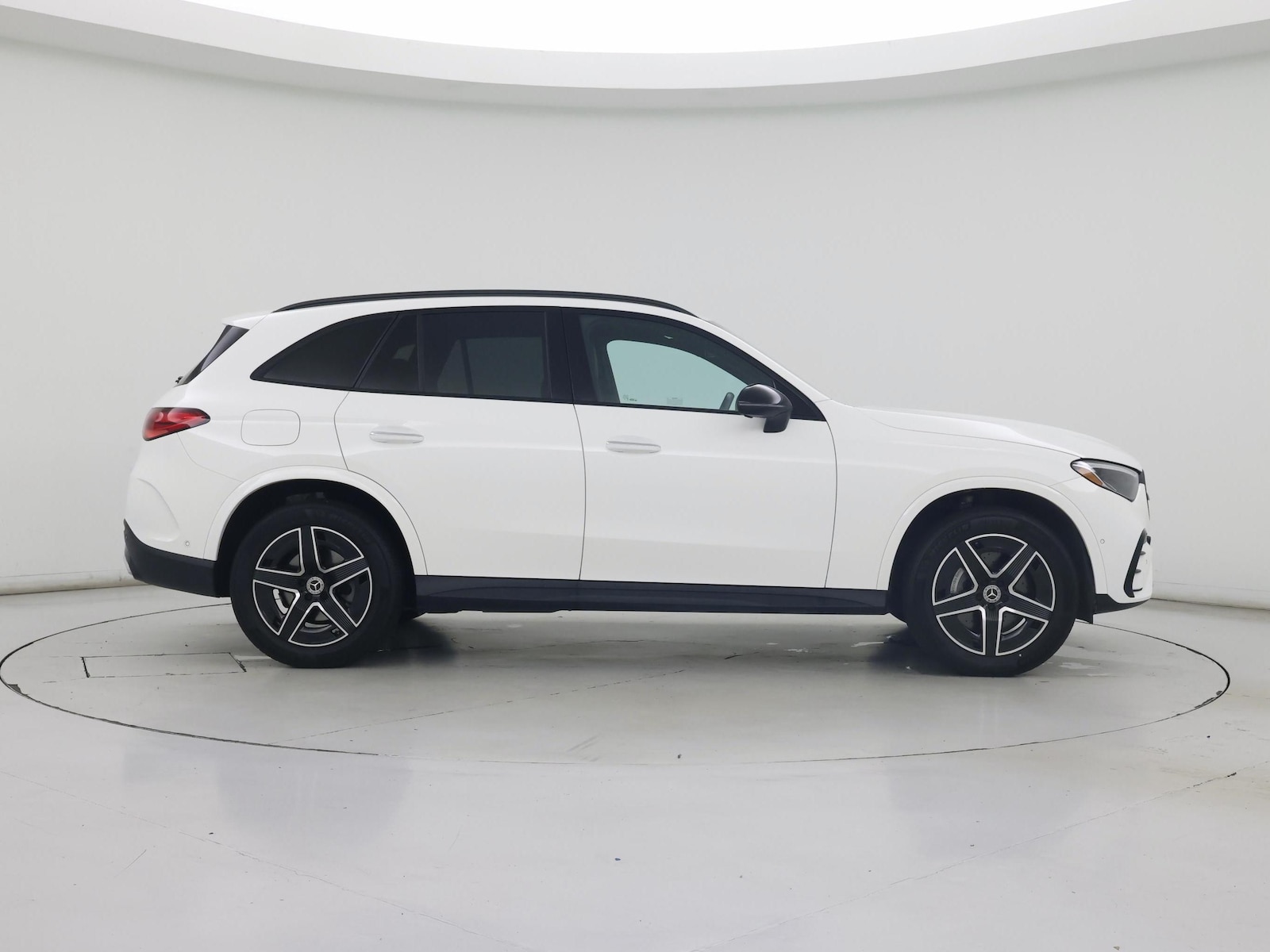 2024 Mercedes-Benz GLC GLC300 - Photo 8