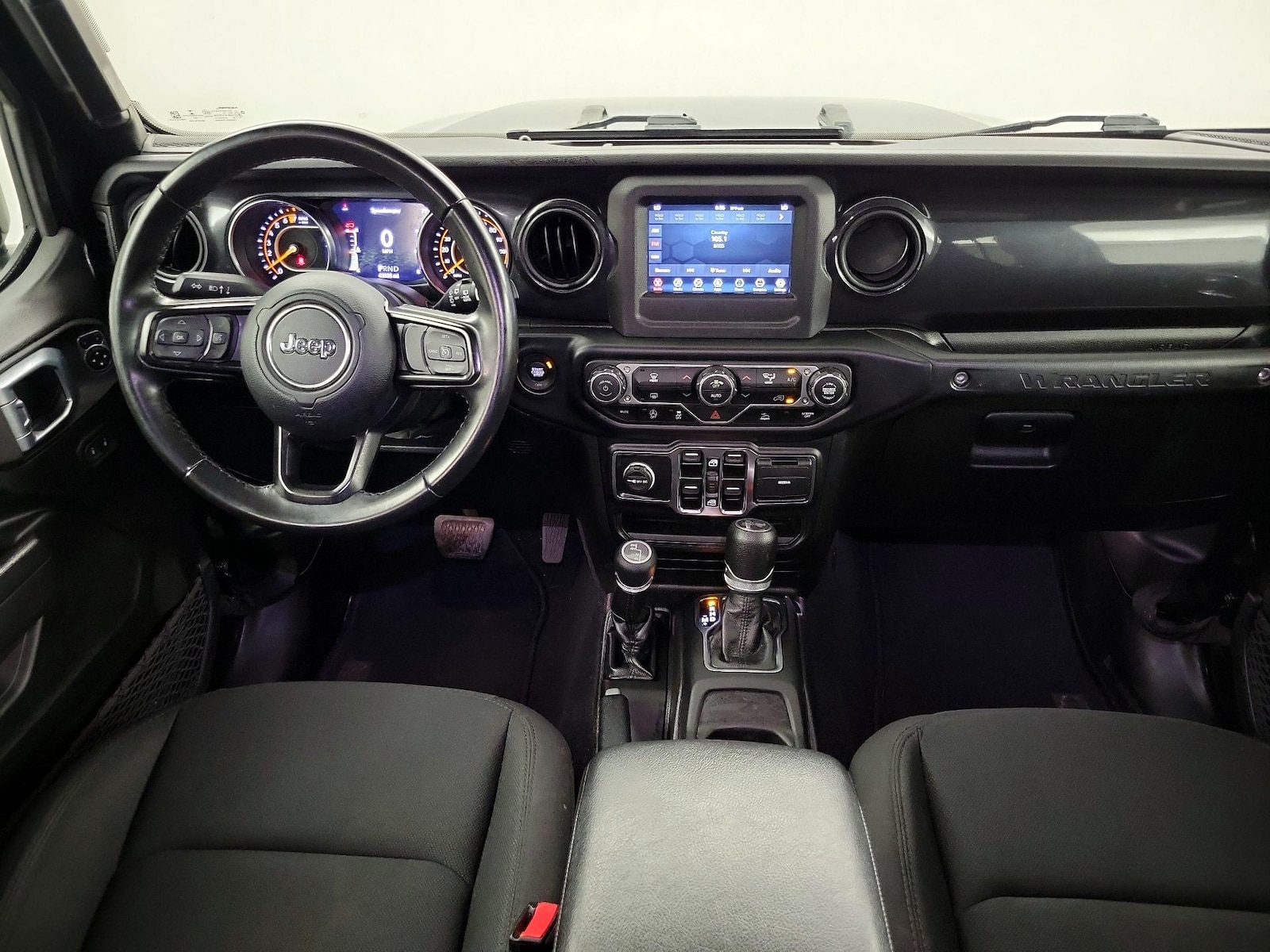 Apple CarPlay® & Android Auto™