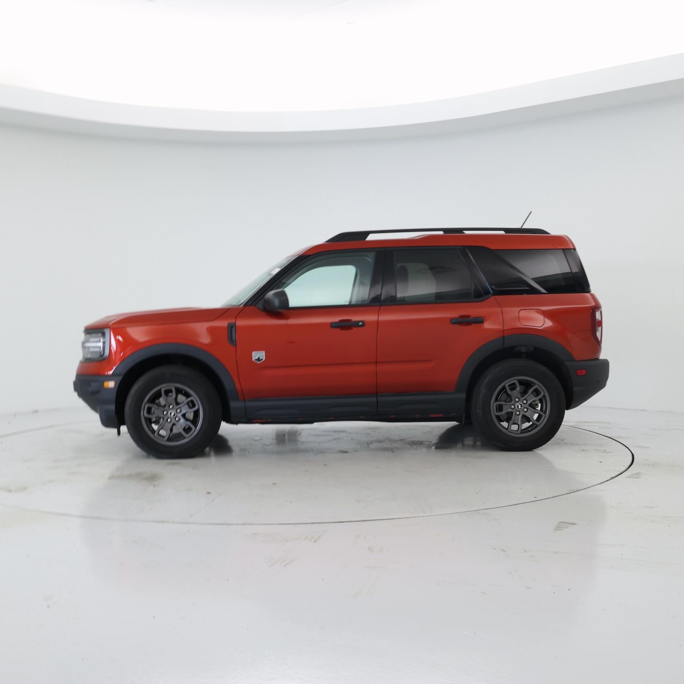 Thumbnail: 2022 Ford Bronco Sport - 3