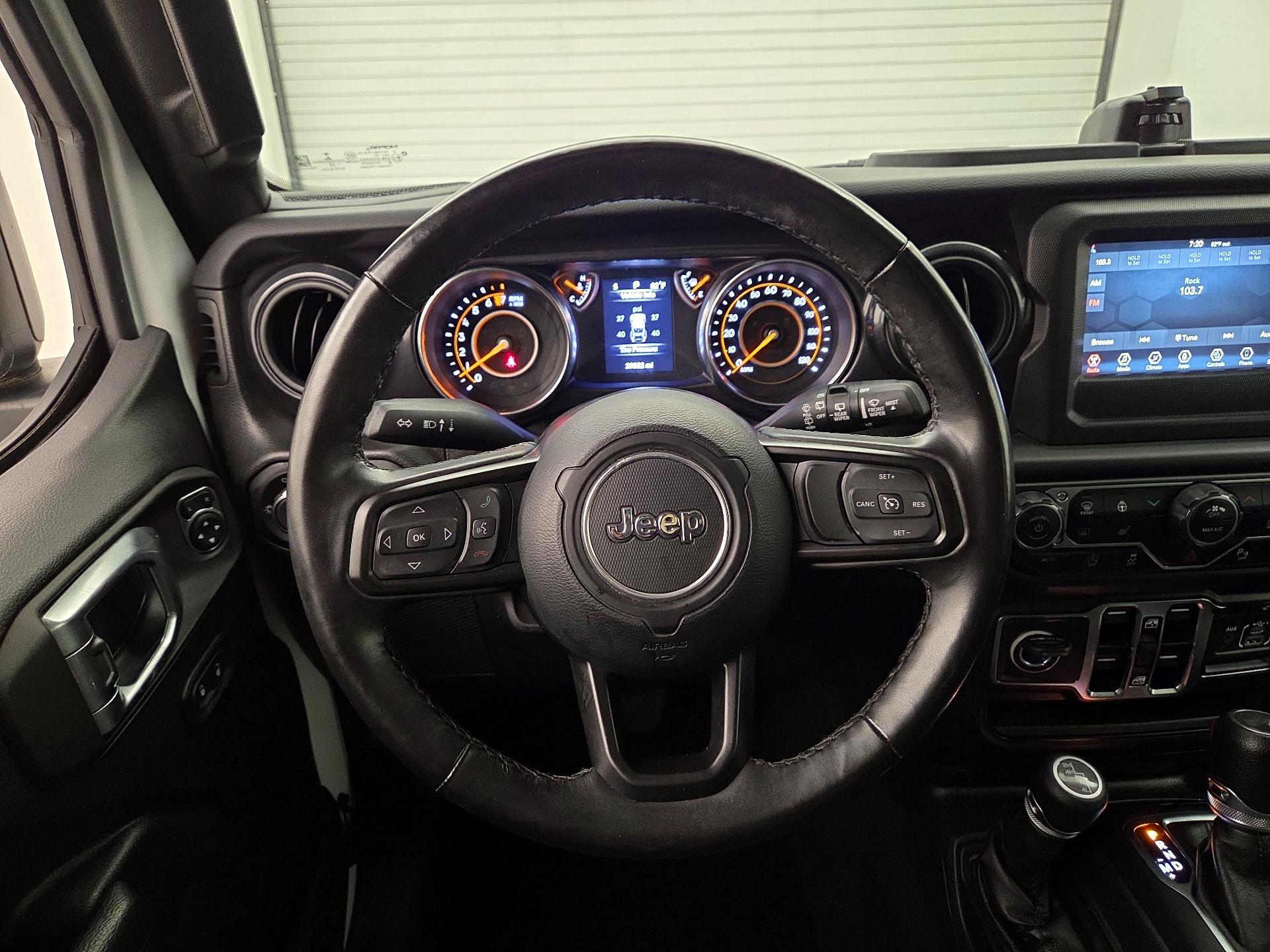Thumbnail: 2022 Jeep Wrangler - 10