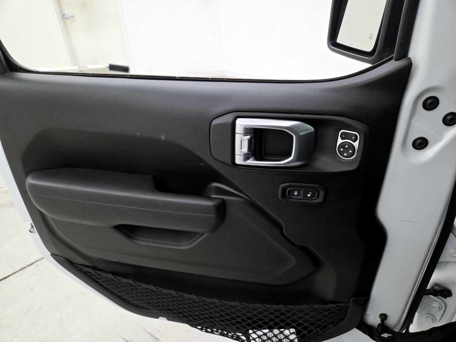 2022 Jeep Wrangler Unlimited Altitude - Photo 13