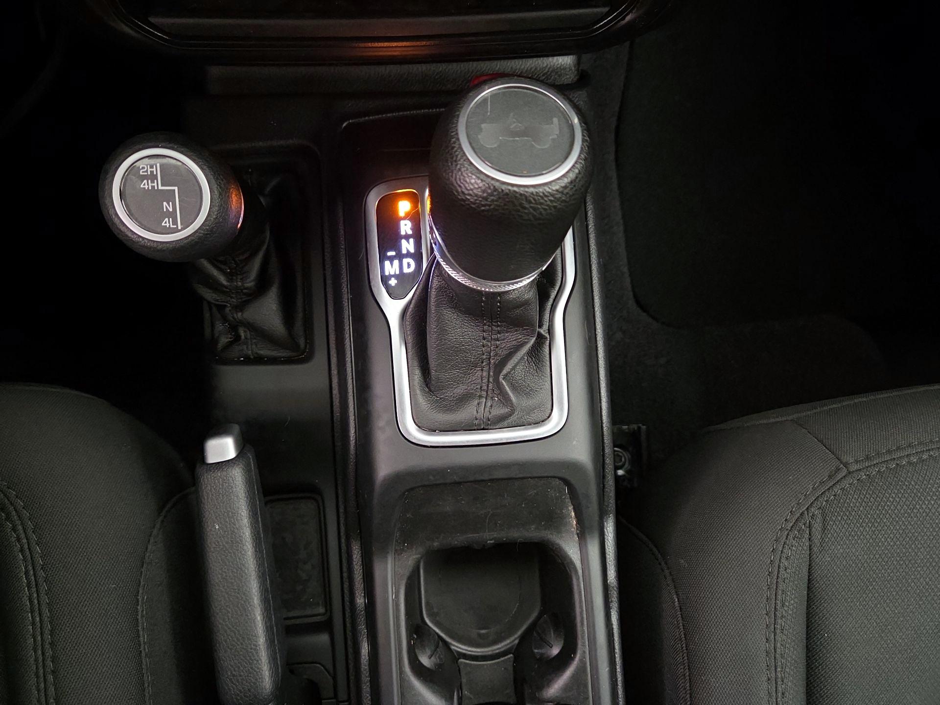 Thumbnail: 2022 Jeep Wrangler - 17