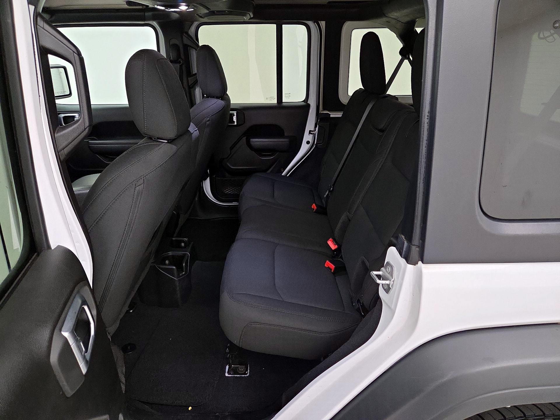 Thumbnail: 2022 Jeep Wrangler - 19