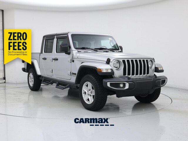 Silver 2022 Jeep Gladiator Pickup Truck Four-Wheel Drive Automatic