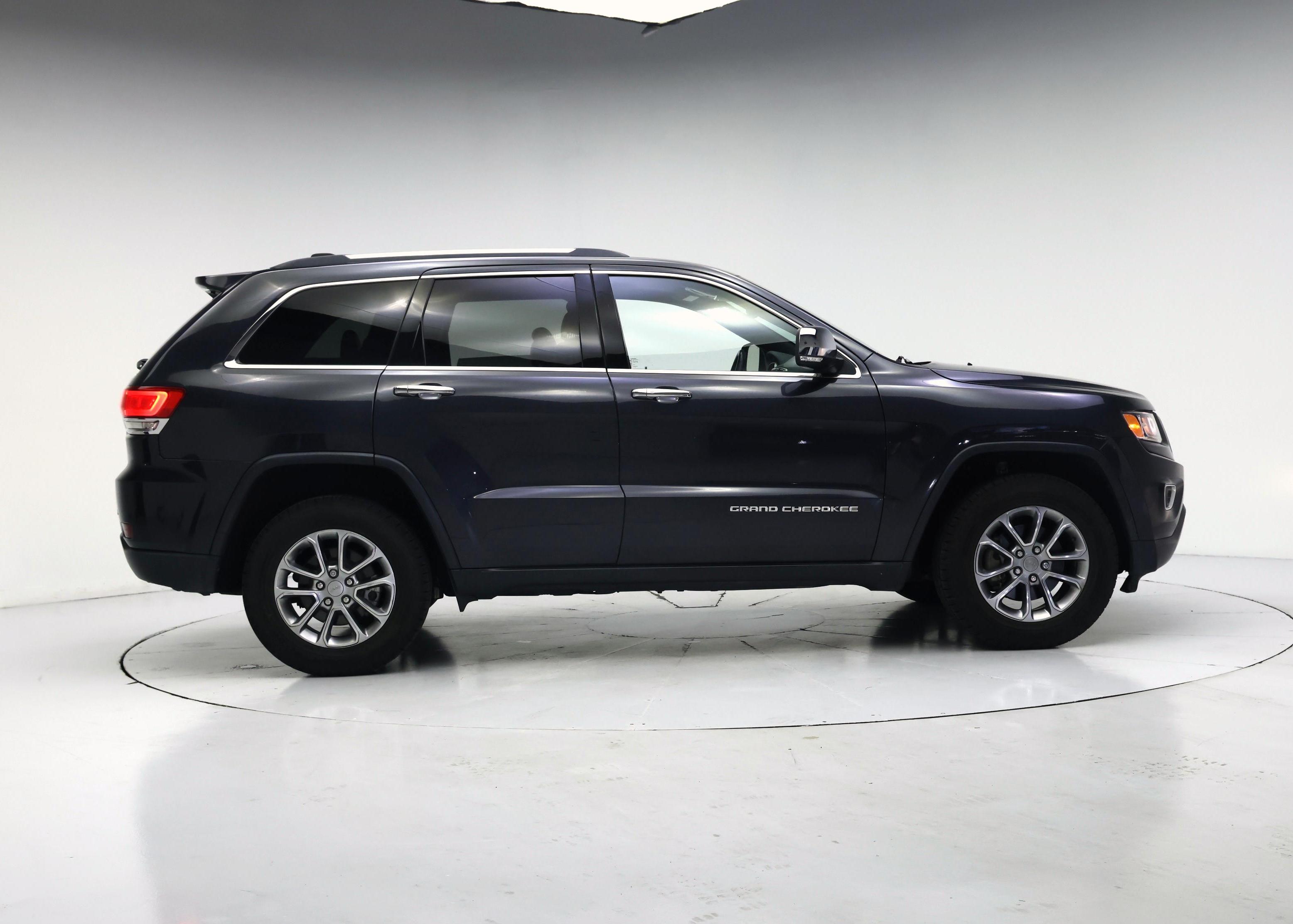 Thumbnail: 2016 Jeep Grand Cherokee - 7