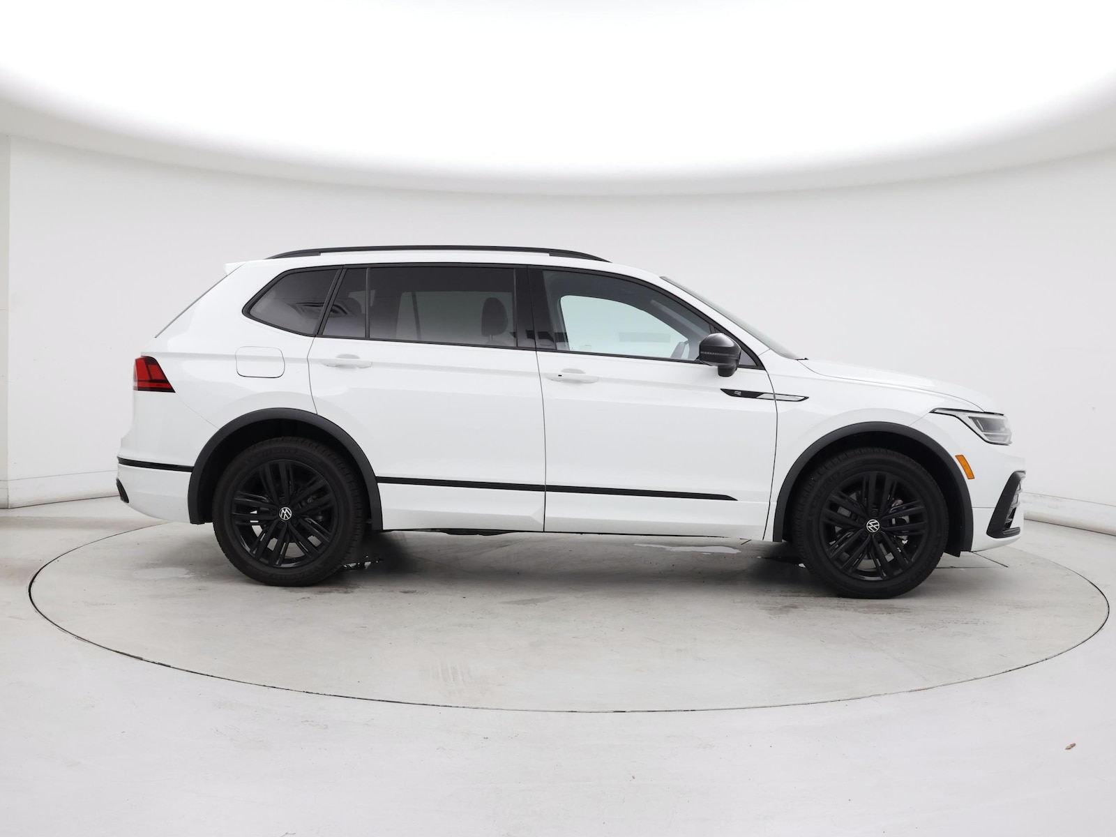 2022 Volkswagen Tiguan SE R-LINE BLACK - Photo 8