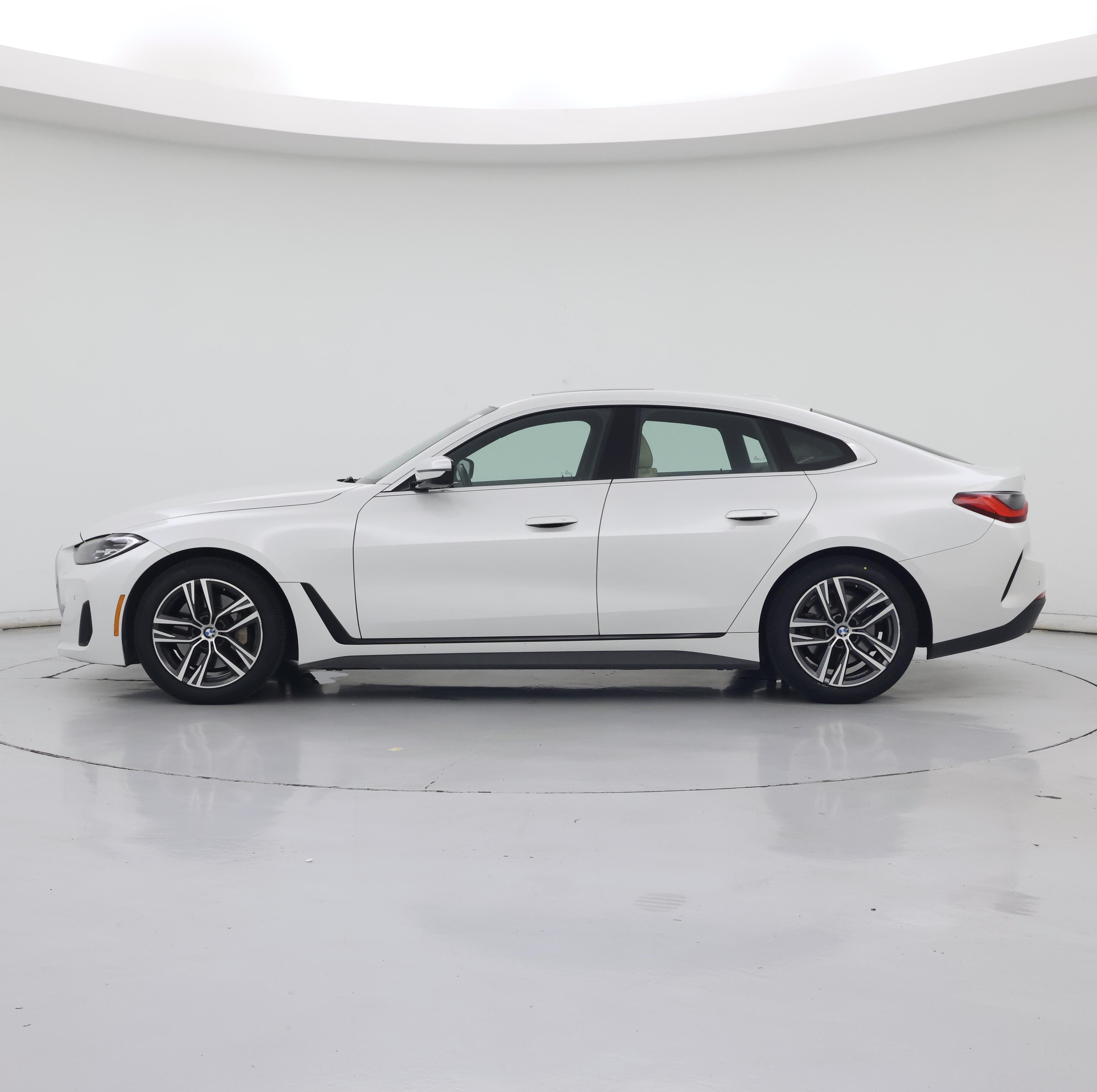 Thumbnail: 2022 BMW 4 Series - 3