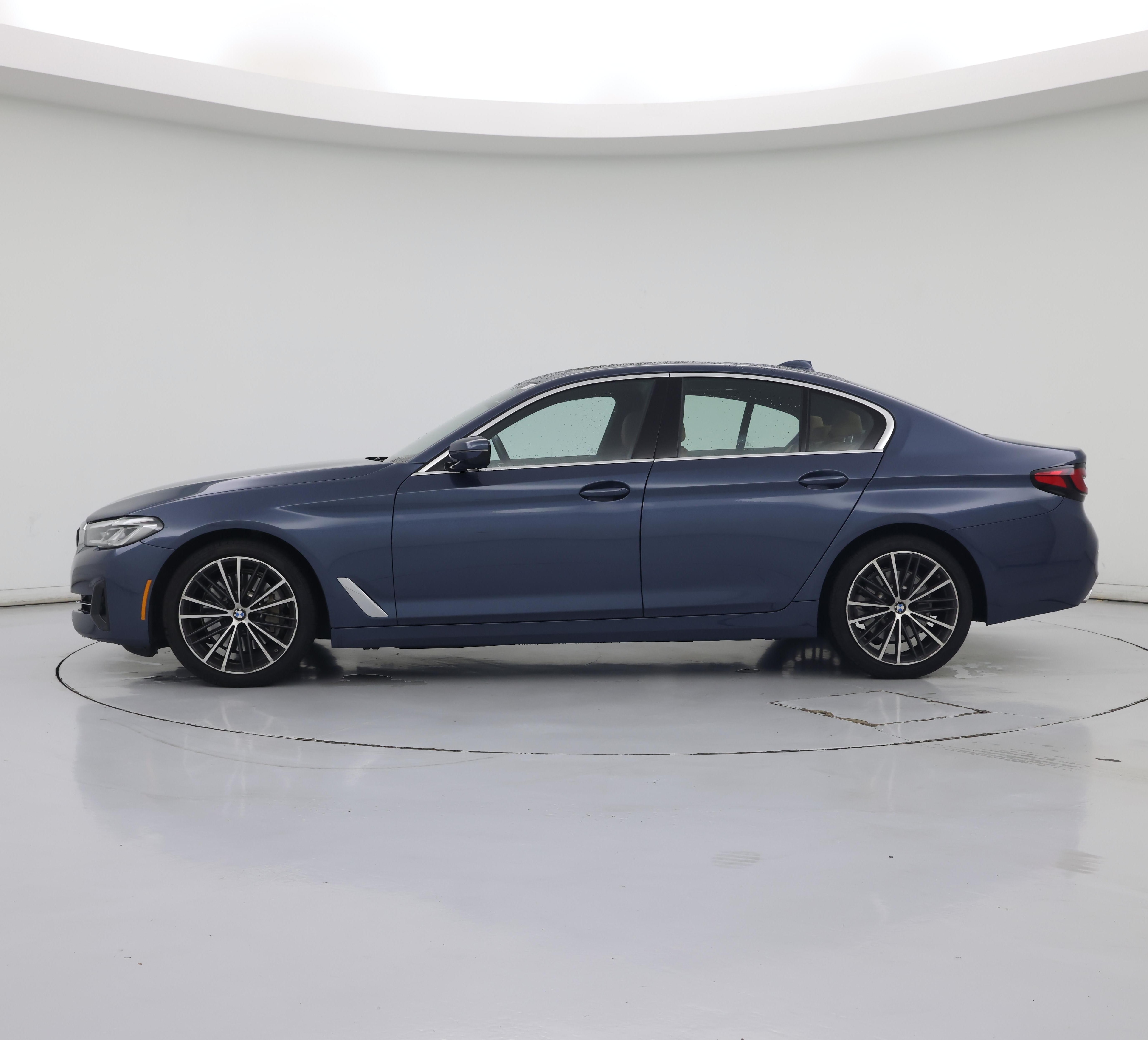 Thumbnail: 2023 BMW 5 Series - 3