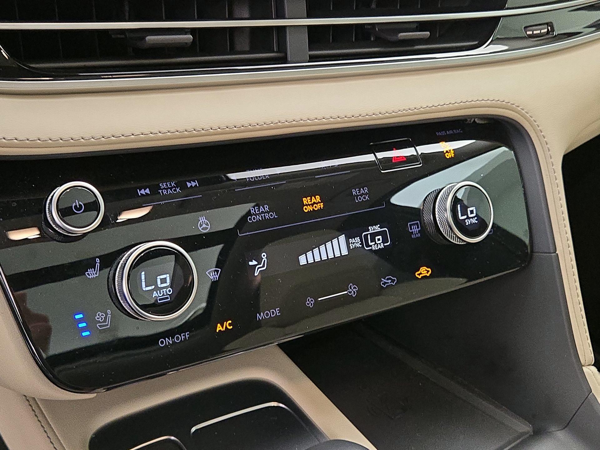Thumbnail: 2023 INFINITI QX60 - 17