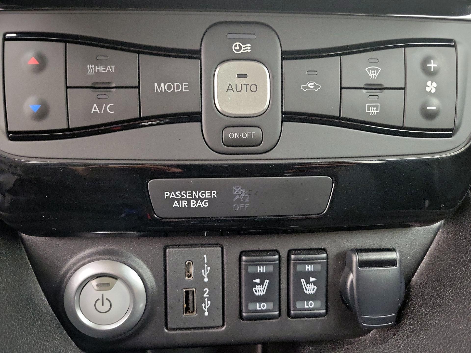 Thumbnail: 2024 Nissan Leaf - 17