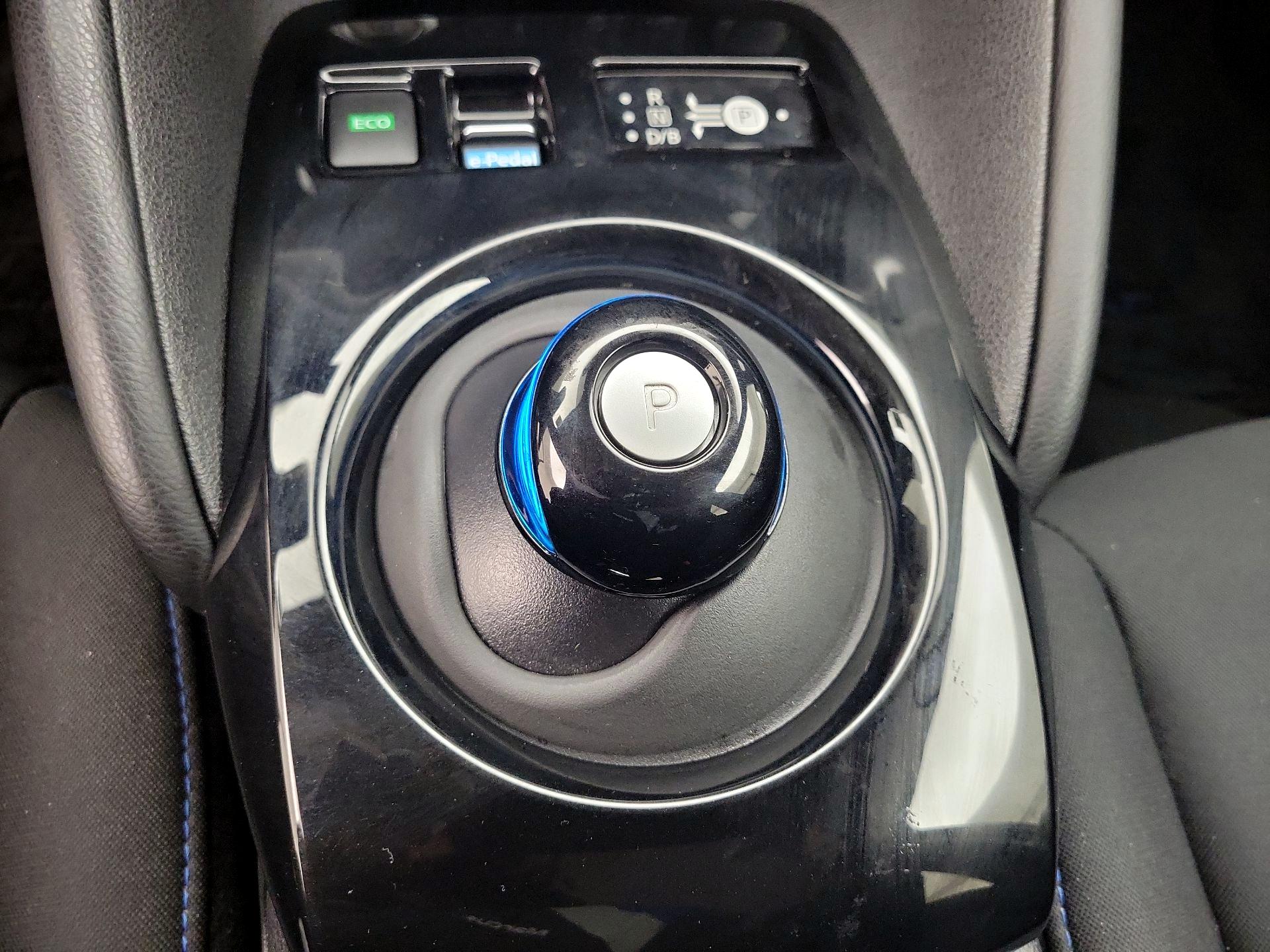 Thumbnail: 2024 Nissan Leaf - 18