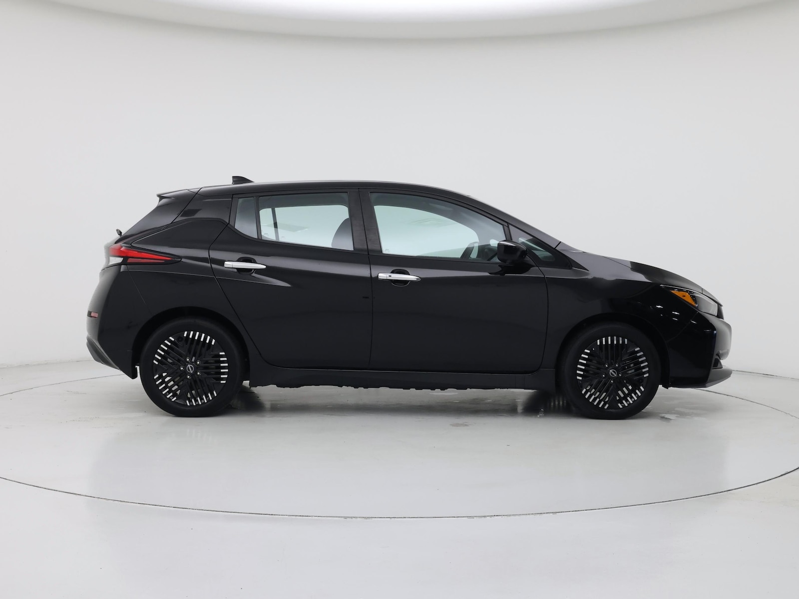 2024 Nissan LEAF SV PLUS - Photo 8