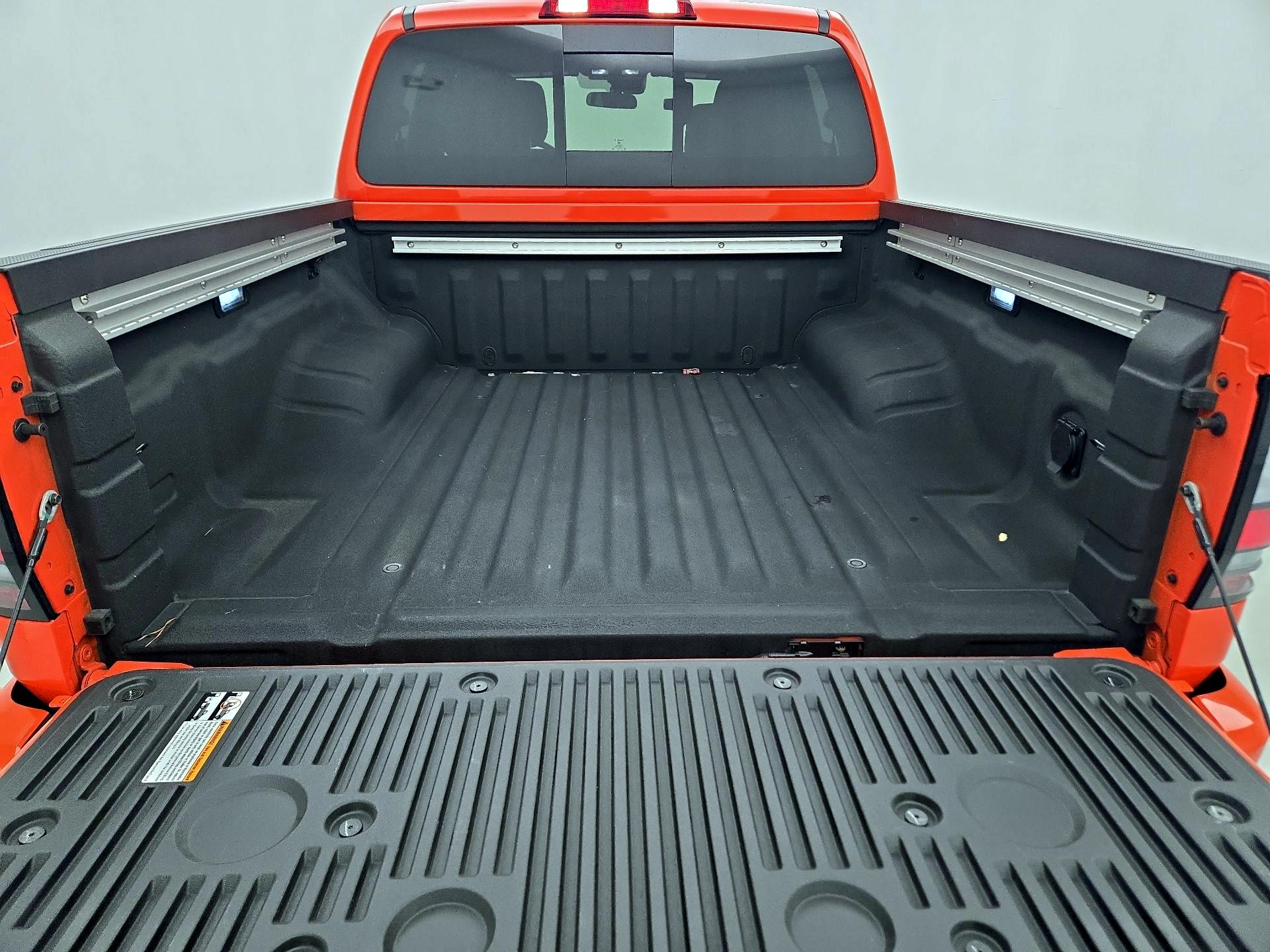 Thumbnail: 2025 Nissan Frontier - 20