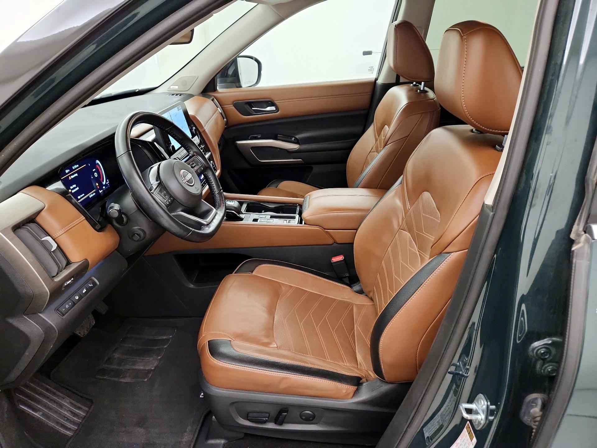 Thumbnail: 2023 Nissan Pathfinder - 11