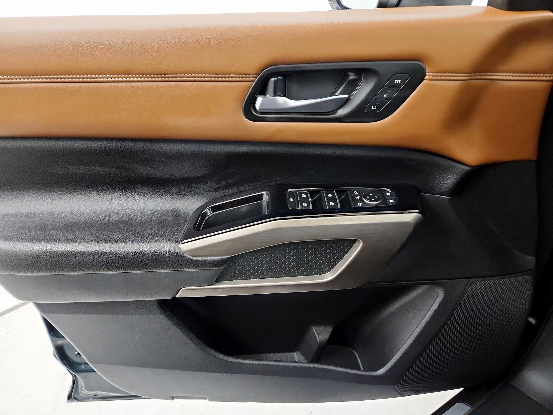 Thumbnail: 2023 Nissan Pathfinder - 12