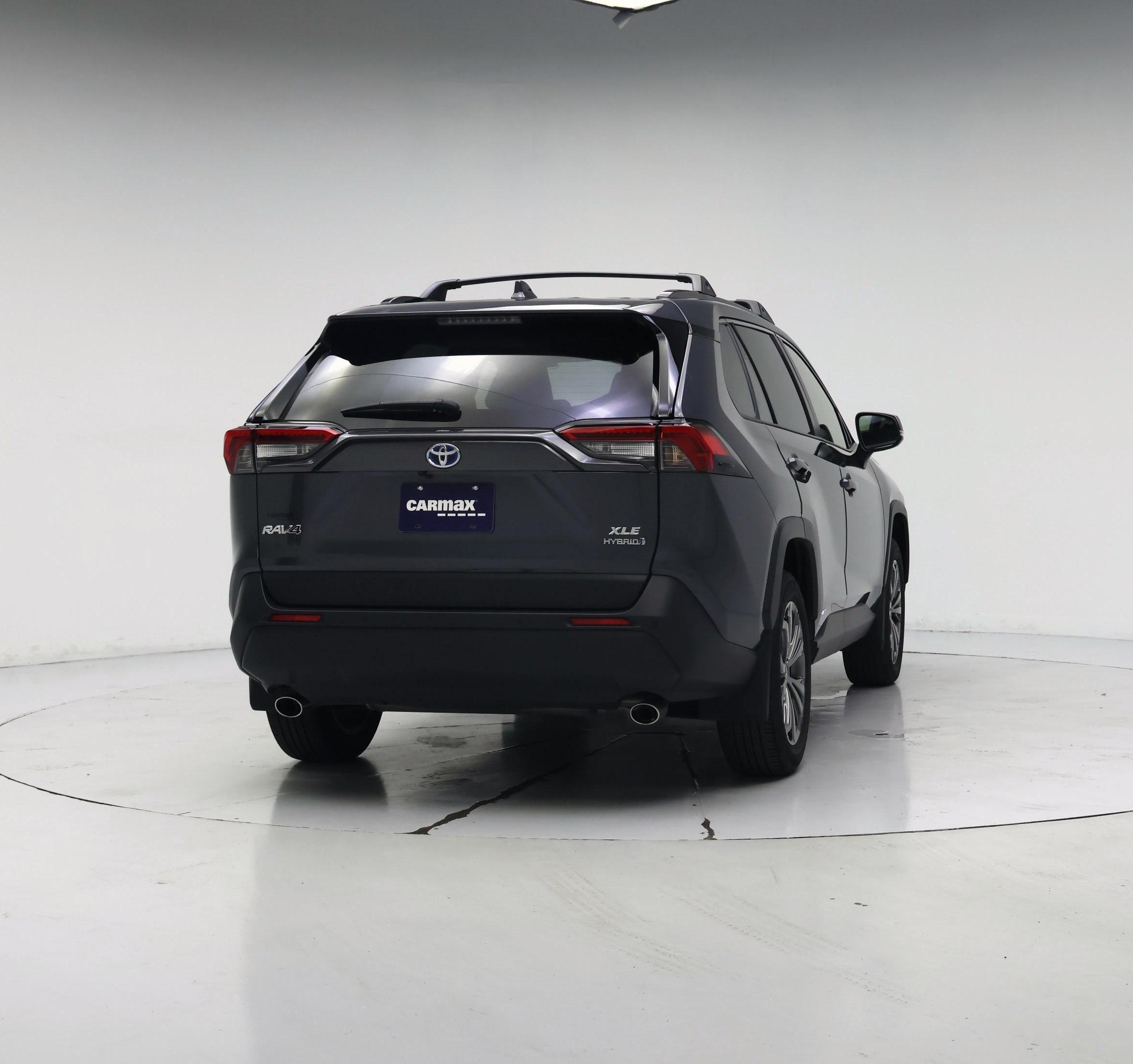 Thumbnail: 2023 Toyota RAV4 - 8