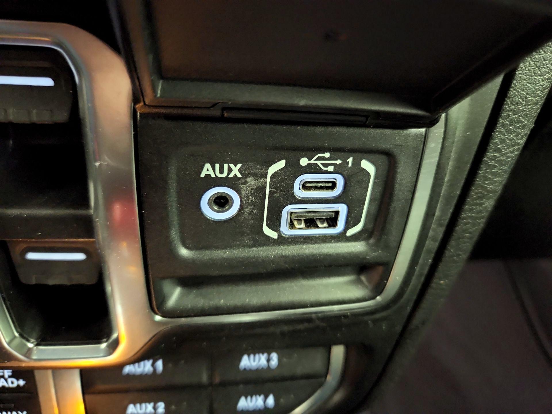 Thumbnail: 2024 Jeep Wrangler - 19