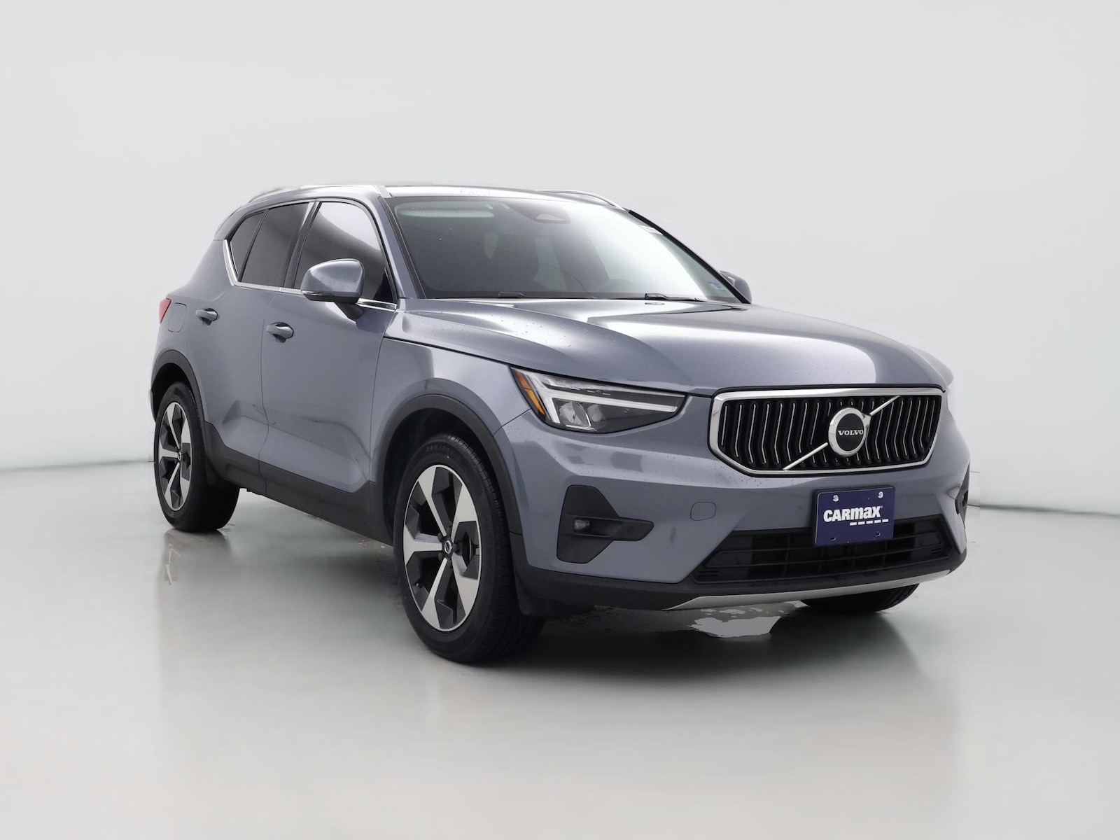 2023 Volvo XC40