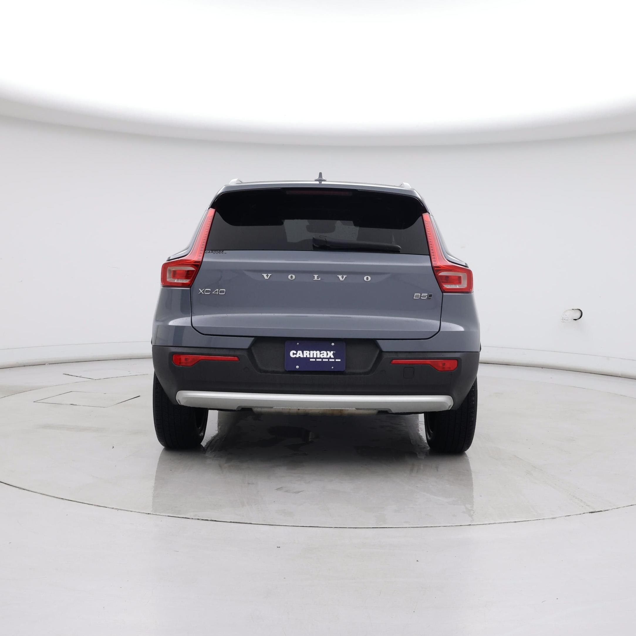 Thumbnail: 2023 Volvo XC40 - 6