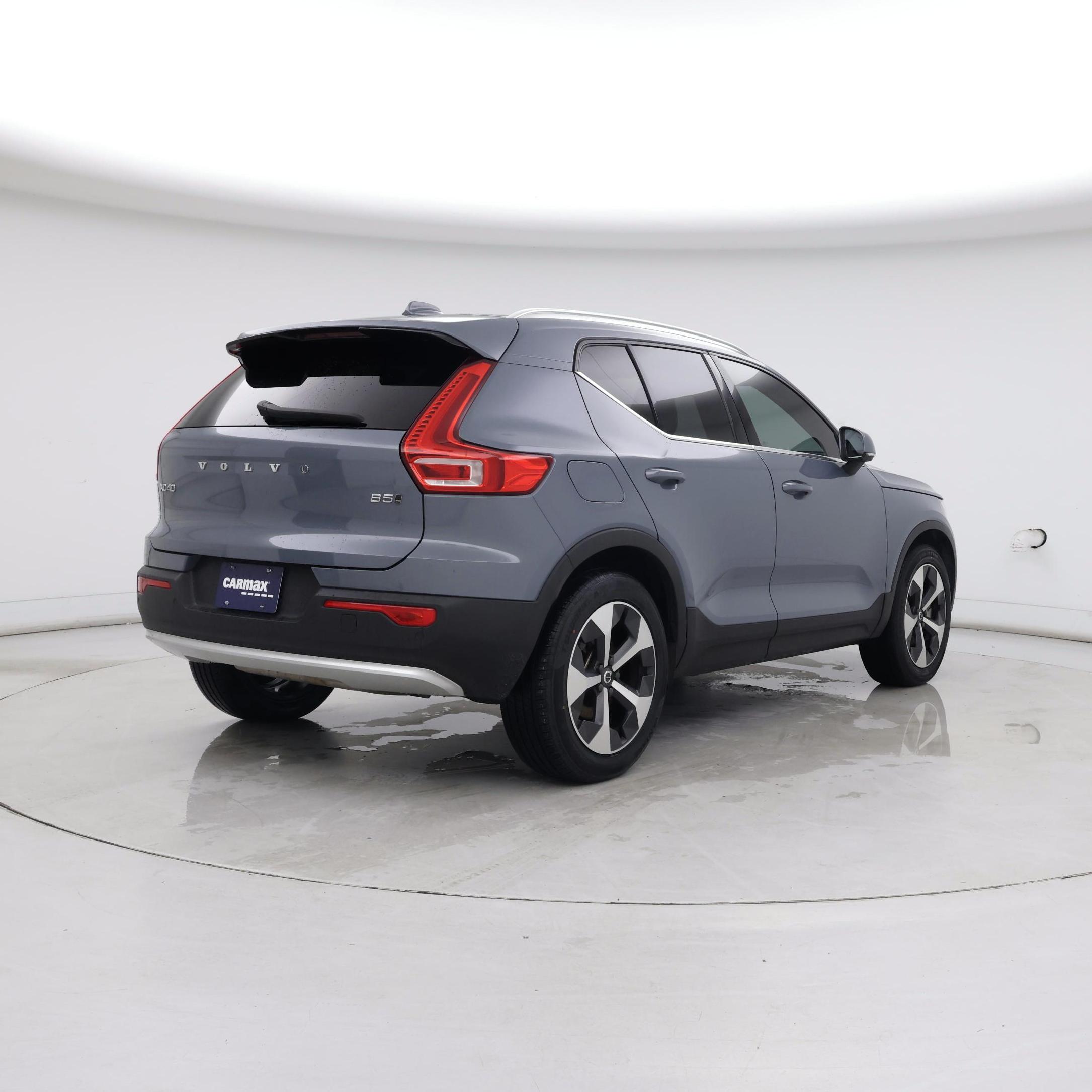 Thumbnail: 2023 Volvo XC40 - 8