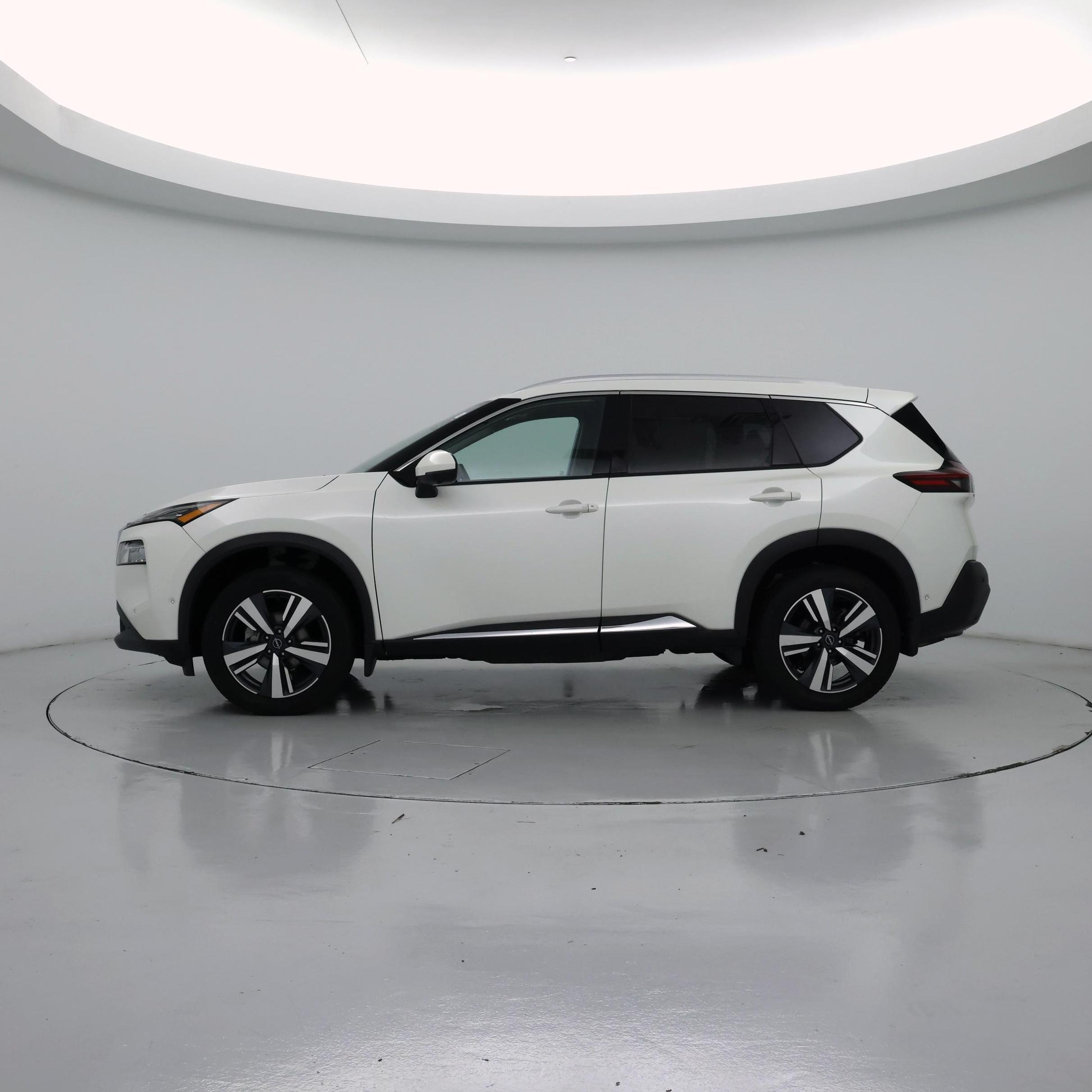 Thumbnail: 2023 Nissan Rogue - 3