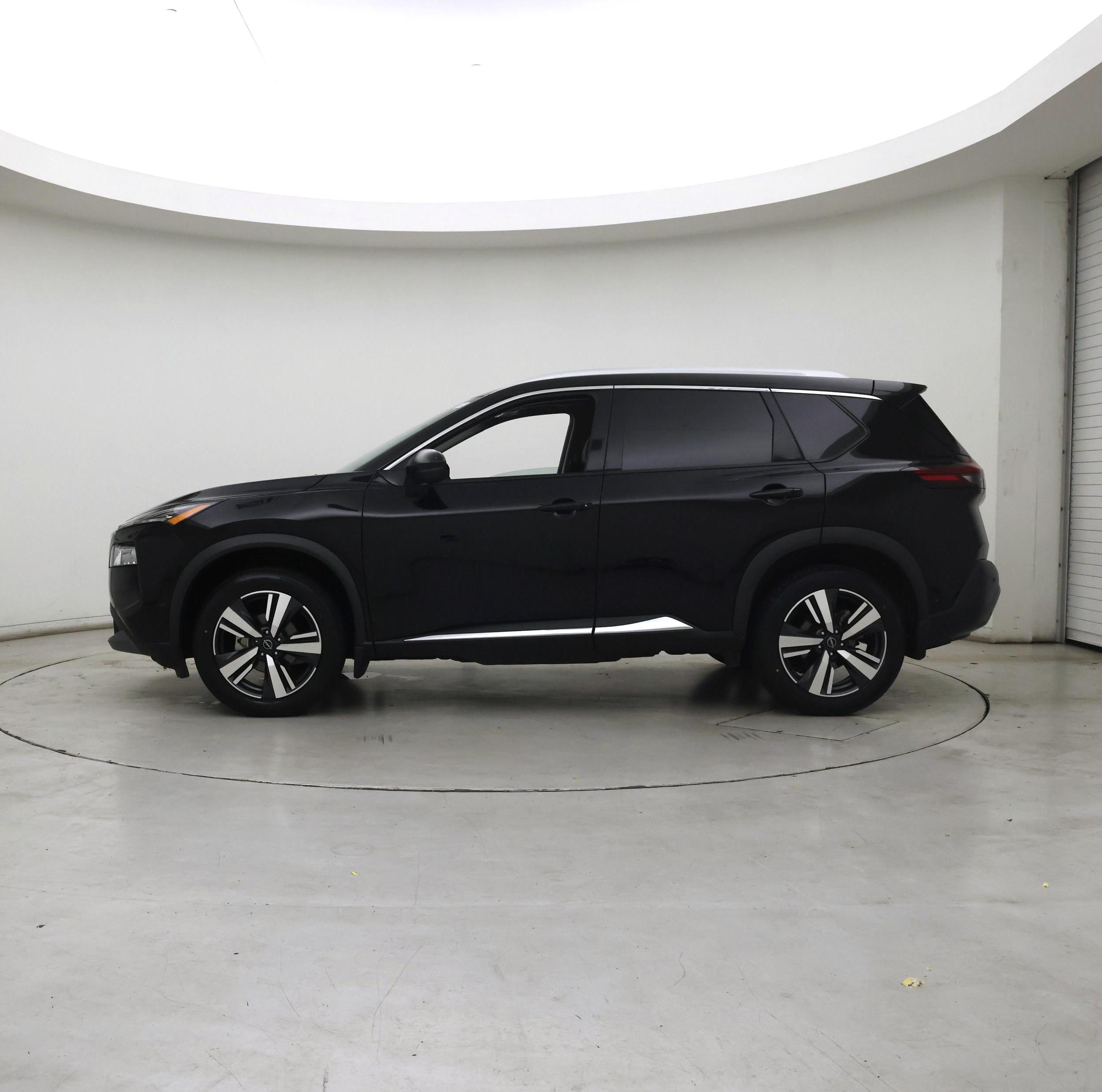 Thumbnail: 2023 Nissan Rogue - 3