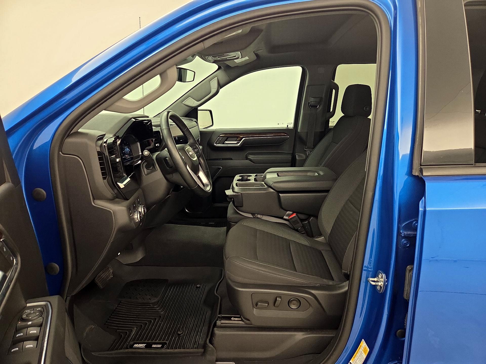 Thumbnail: 2023 GMC Sierra 1500 - 11