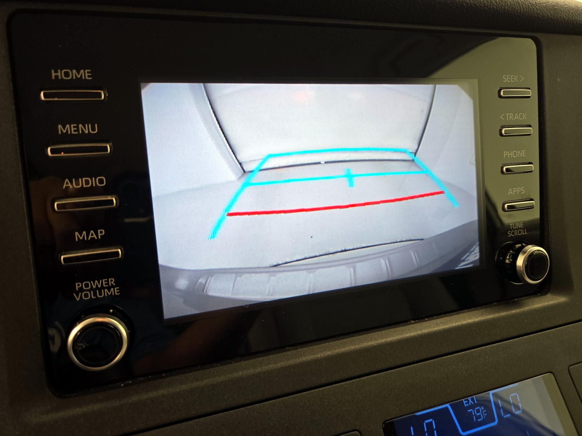 Thumbnail: 2020 Toyota Sienna - 14