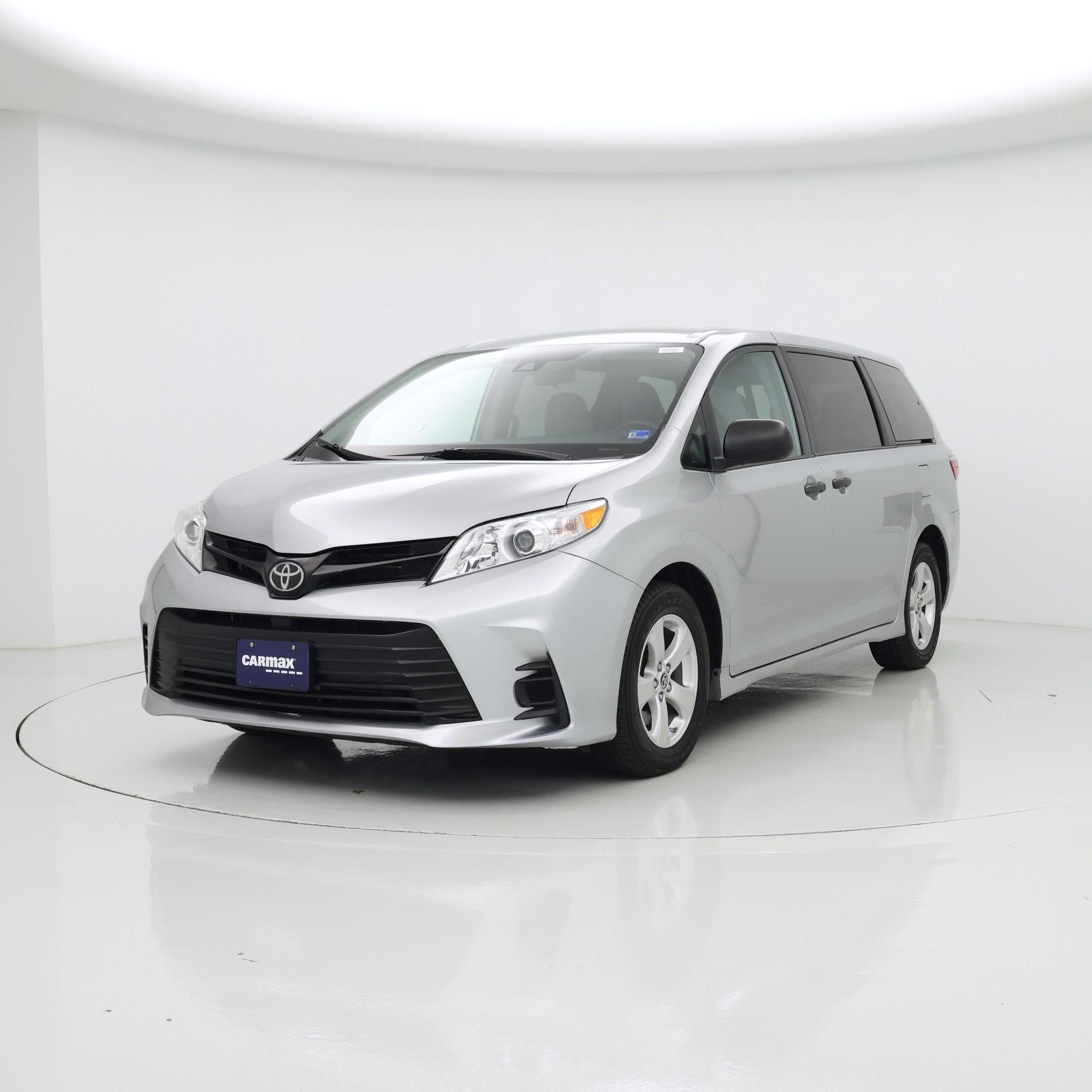 Thumbnail: 2020 Toyota Sienna - 4