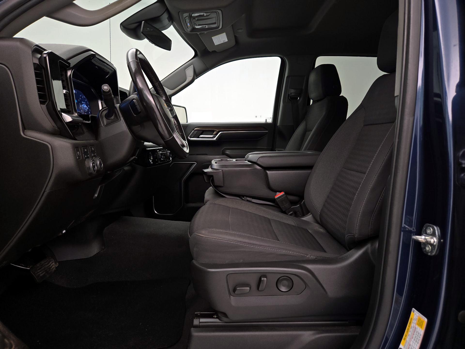 Thumbnail: 2022 Chevrolet Silverado 1500 - 11