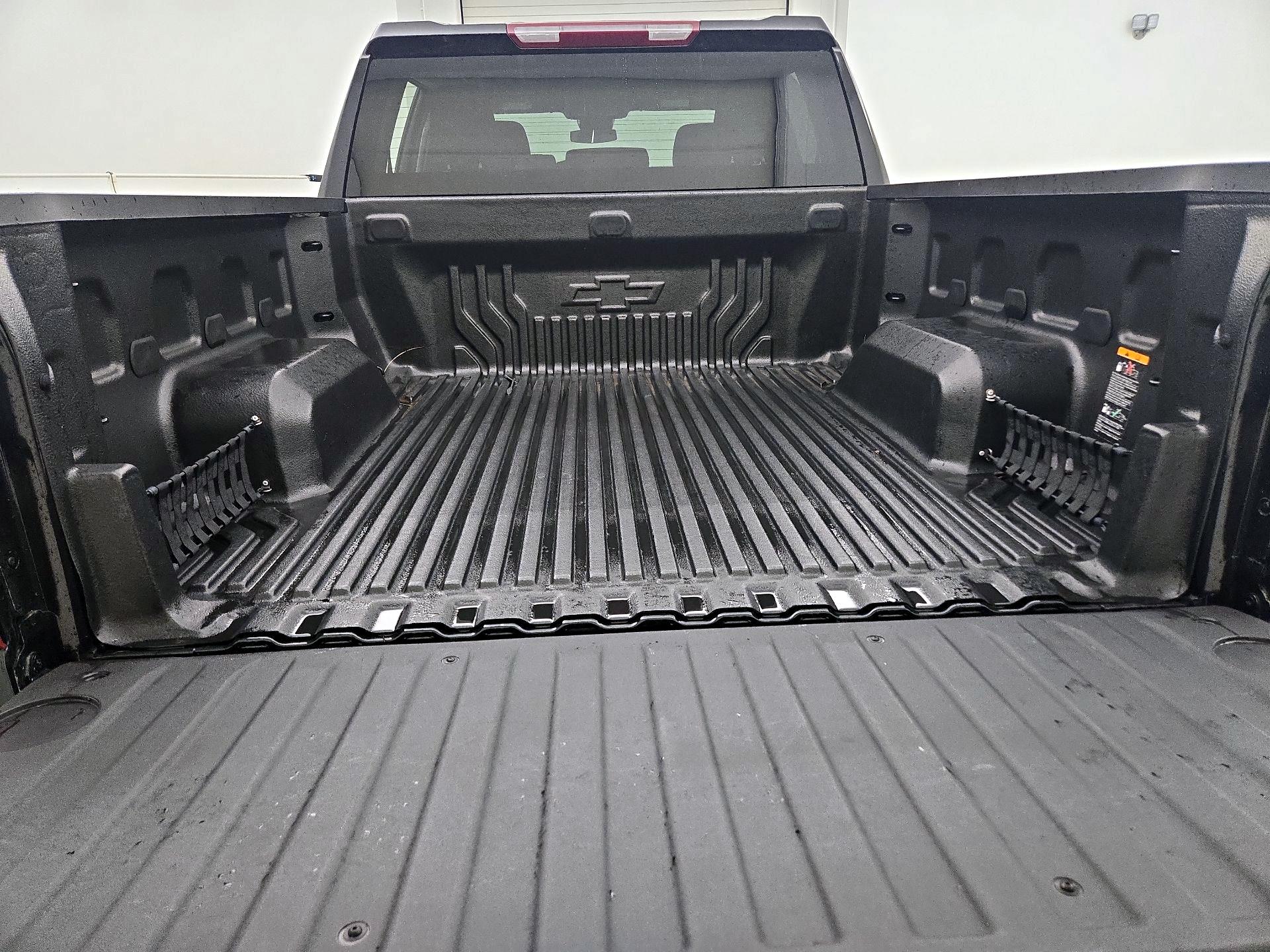 Thumbnail: 2023 Chevrolet Silverado 1500 - 20