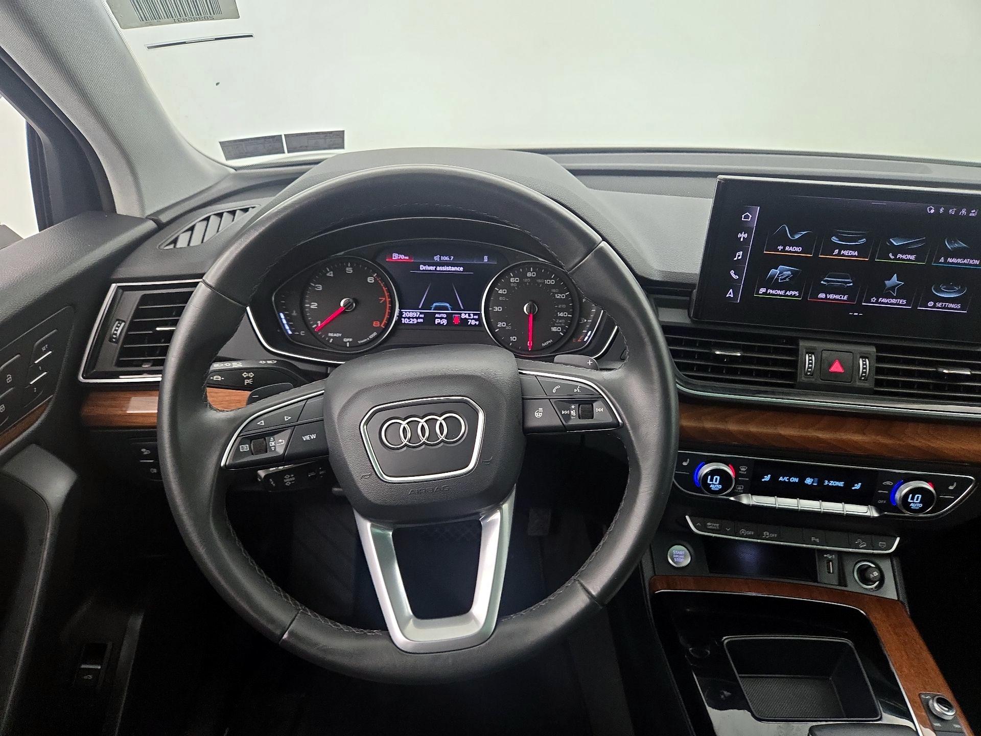 Thumbnail: 2023 Audi Q5 - 10