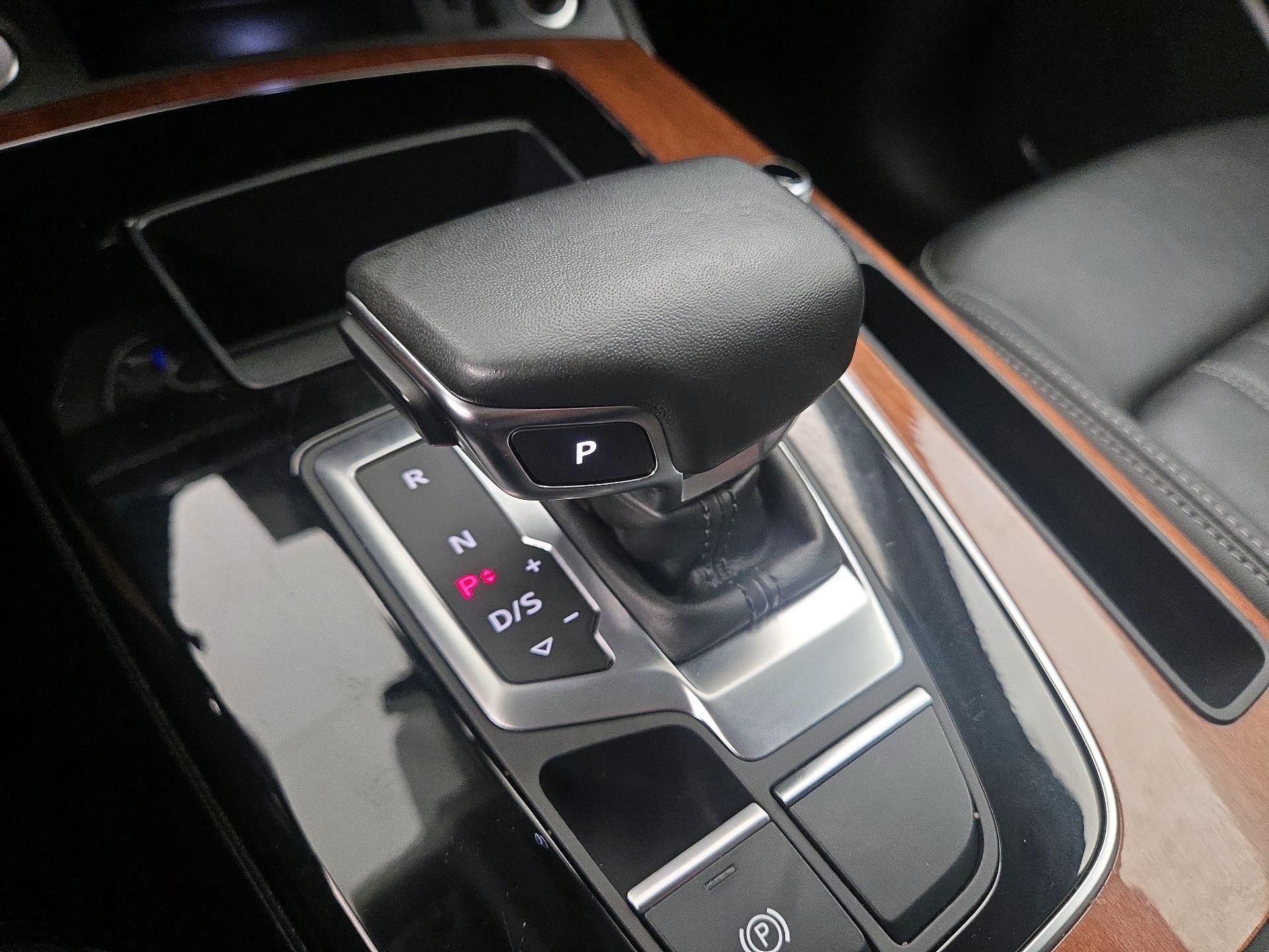 Thumbnail: 2023 Audi Q5 - 17