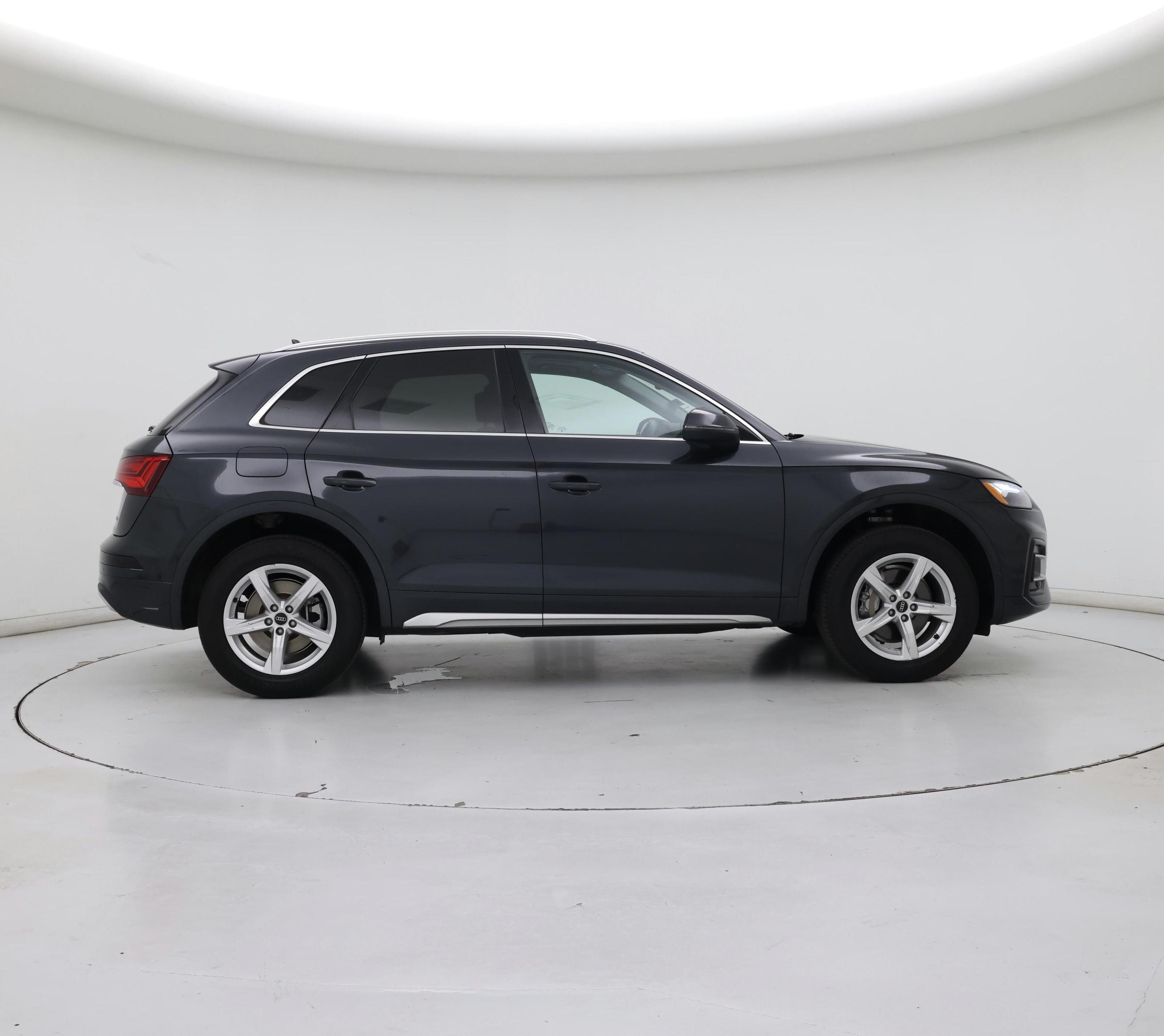 Thumbnail: 2023 Audi Q5 - 7