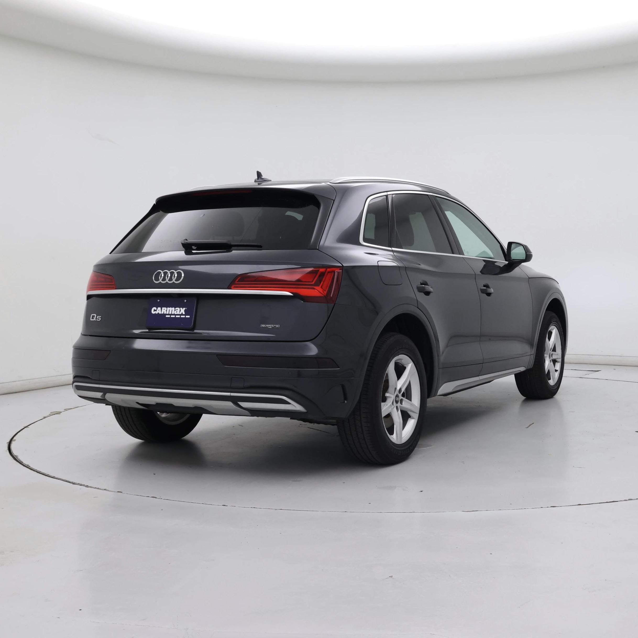 Thumbnail: 2023 Audi Q5 - 8