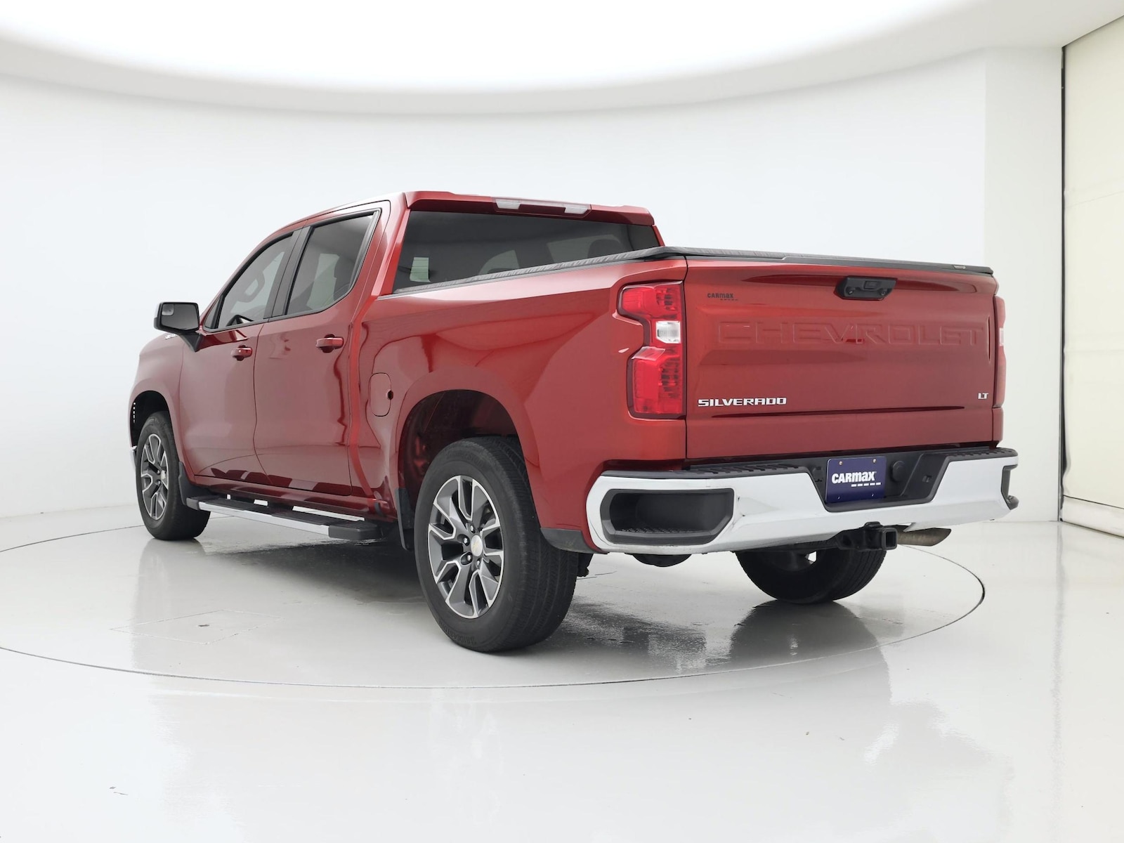2023 Chevrolet Silverado 1500 LT - Photo 3
