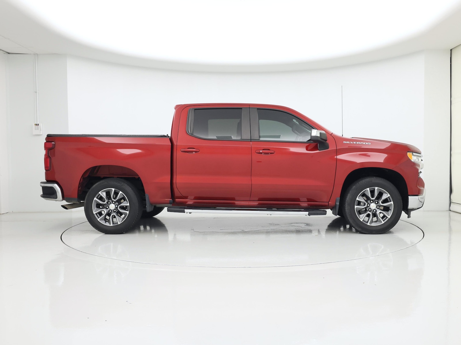 2023 Chevrolet Silverado 1500 LT - Photo 8