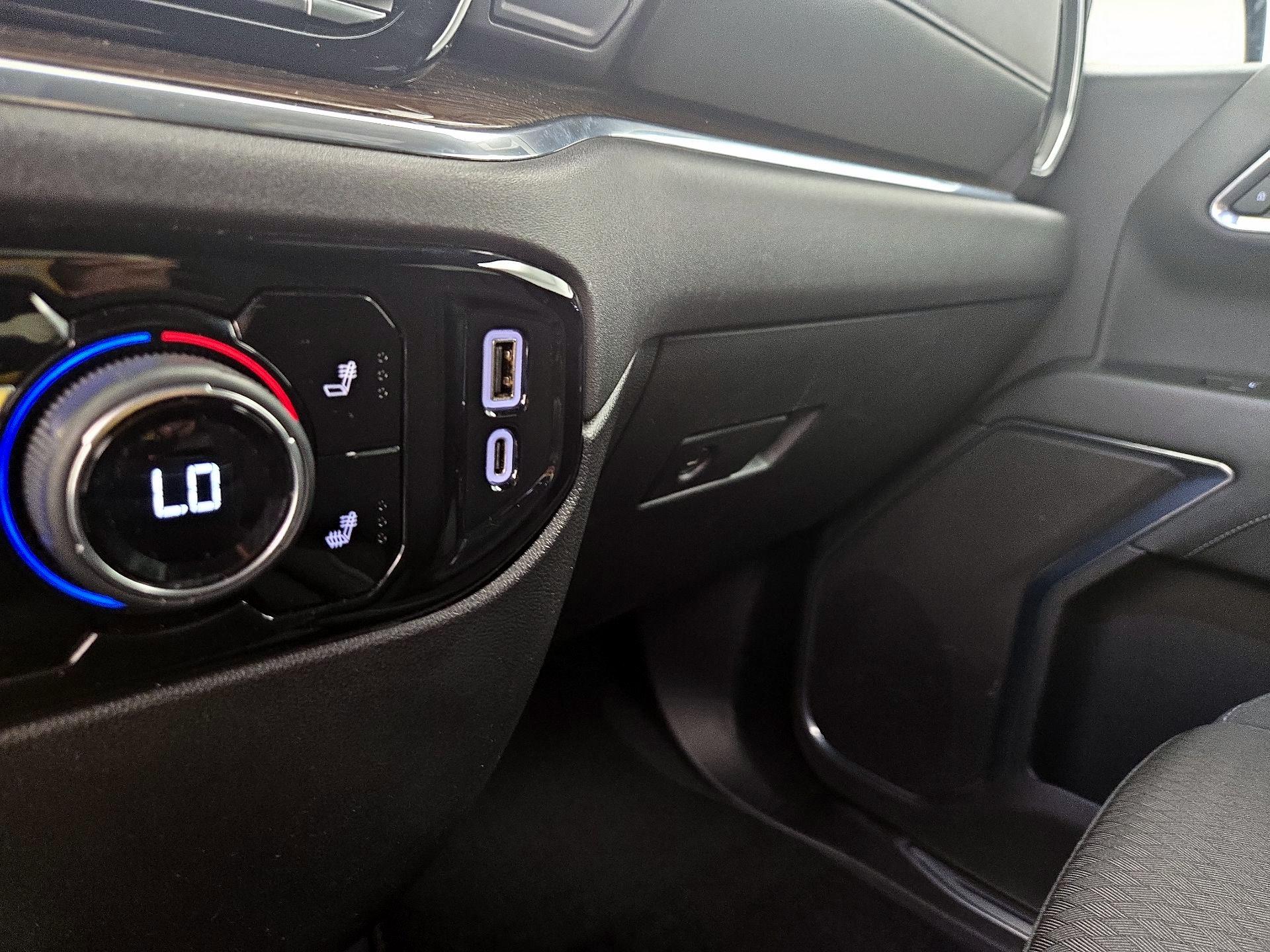 Thumbnail: 2024 Chevrolet Silverado 1500 - 19