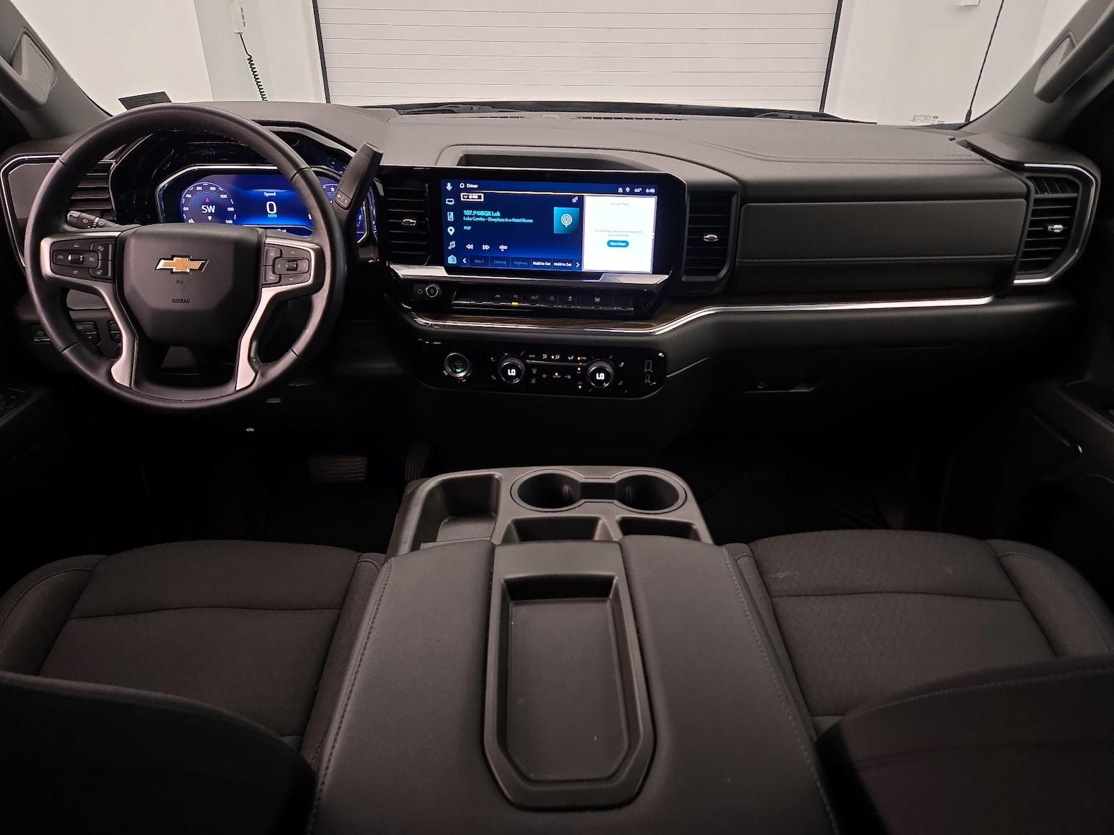 2023 Chevrolet Silverado 1500 LT - Photo 10