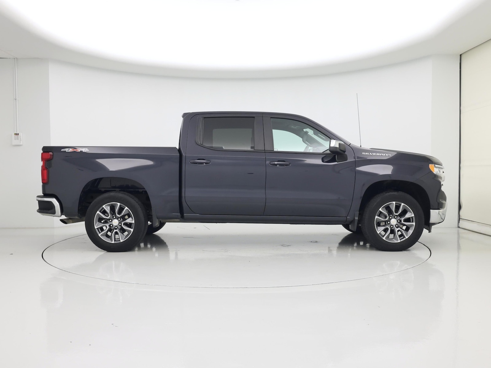 2023 Chevrolet Silverado 1500 LT - Photo 8