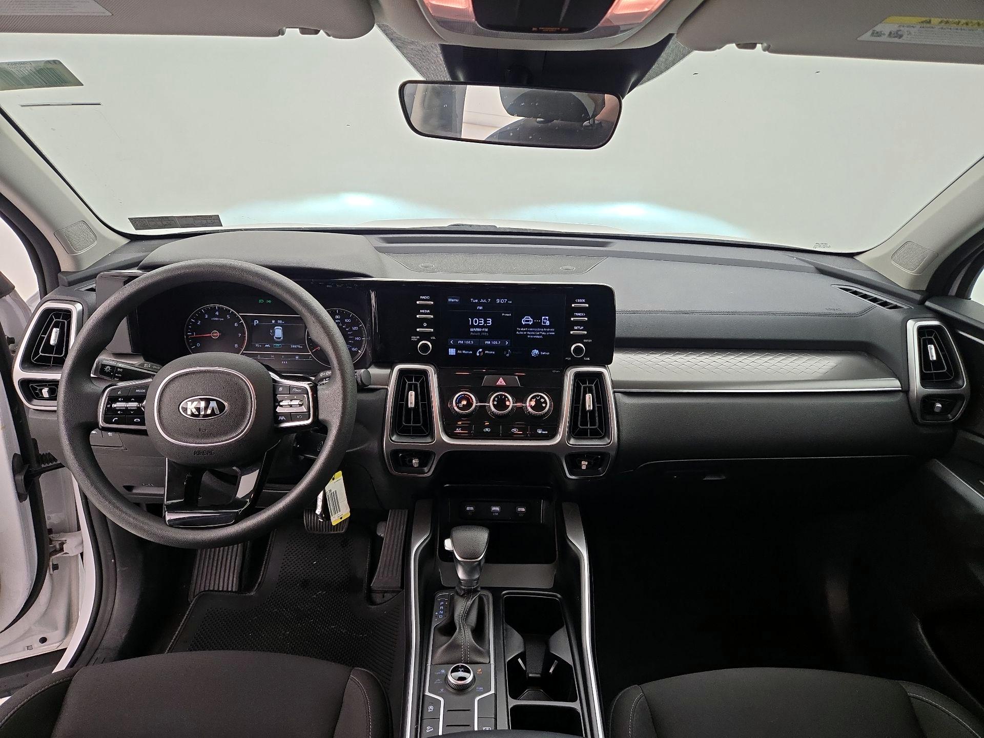 Thumbnail: 2021 Kia Sorento - 9