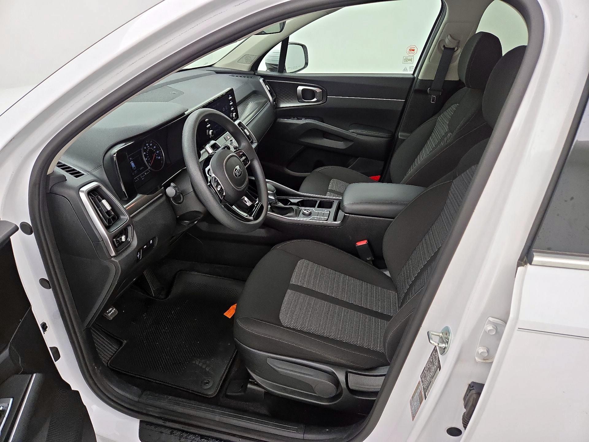 Thumbnail: 2021 Kia Sorento - 11