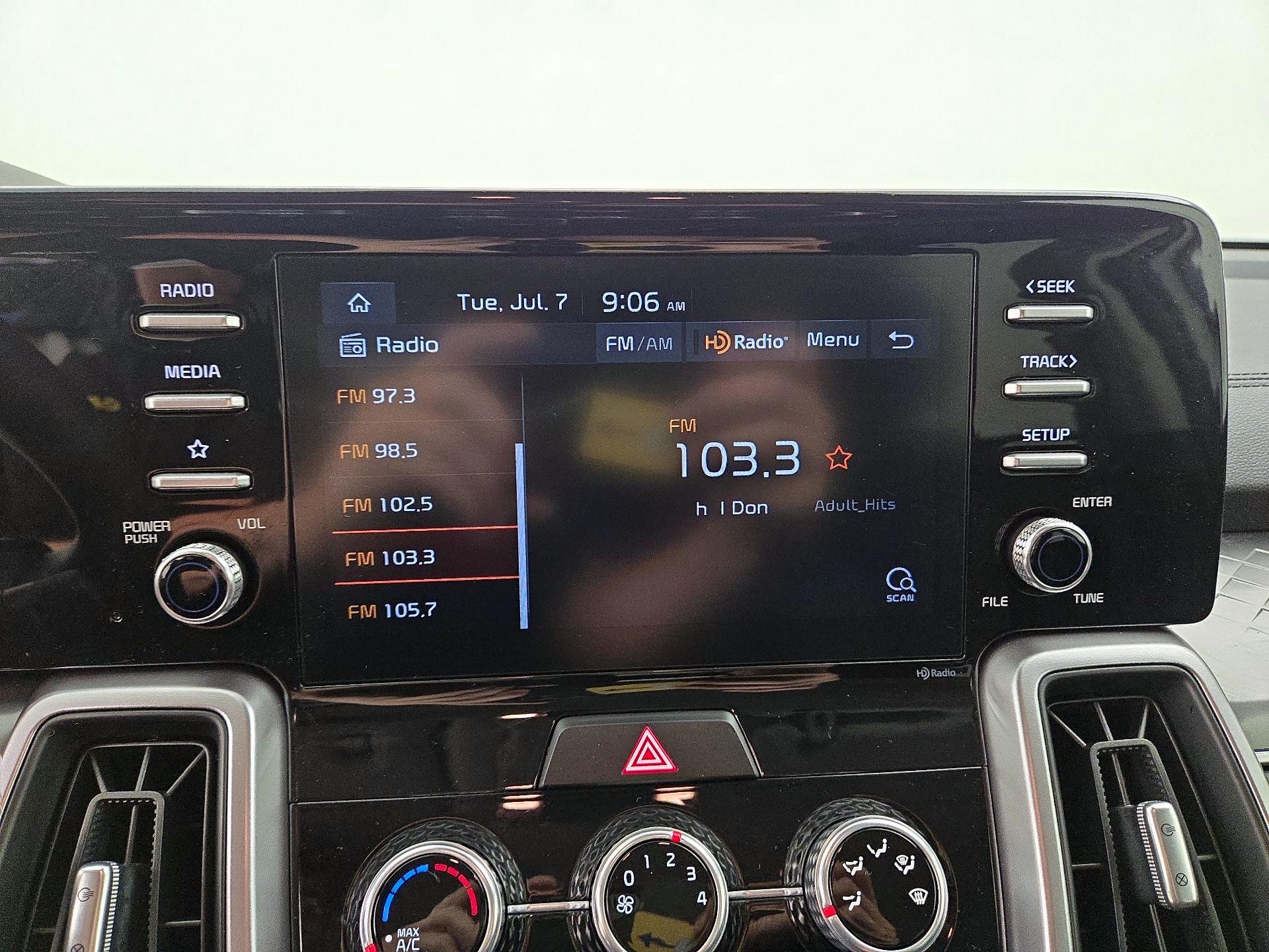 Thumbnail: 2021 Kia Sorento - 15