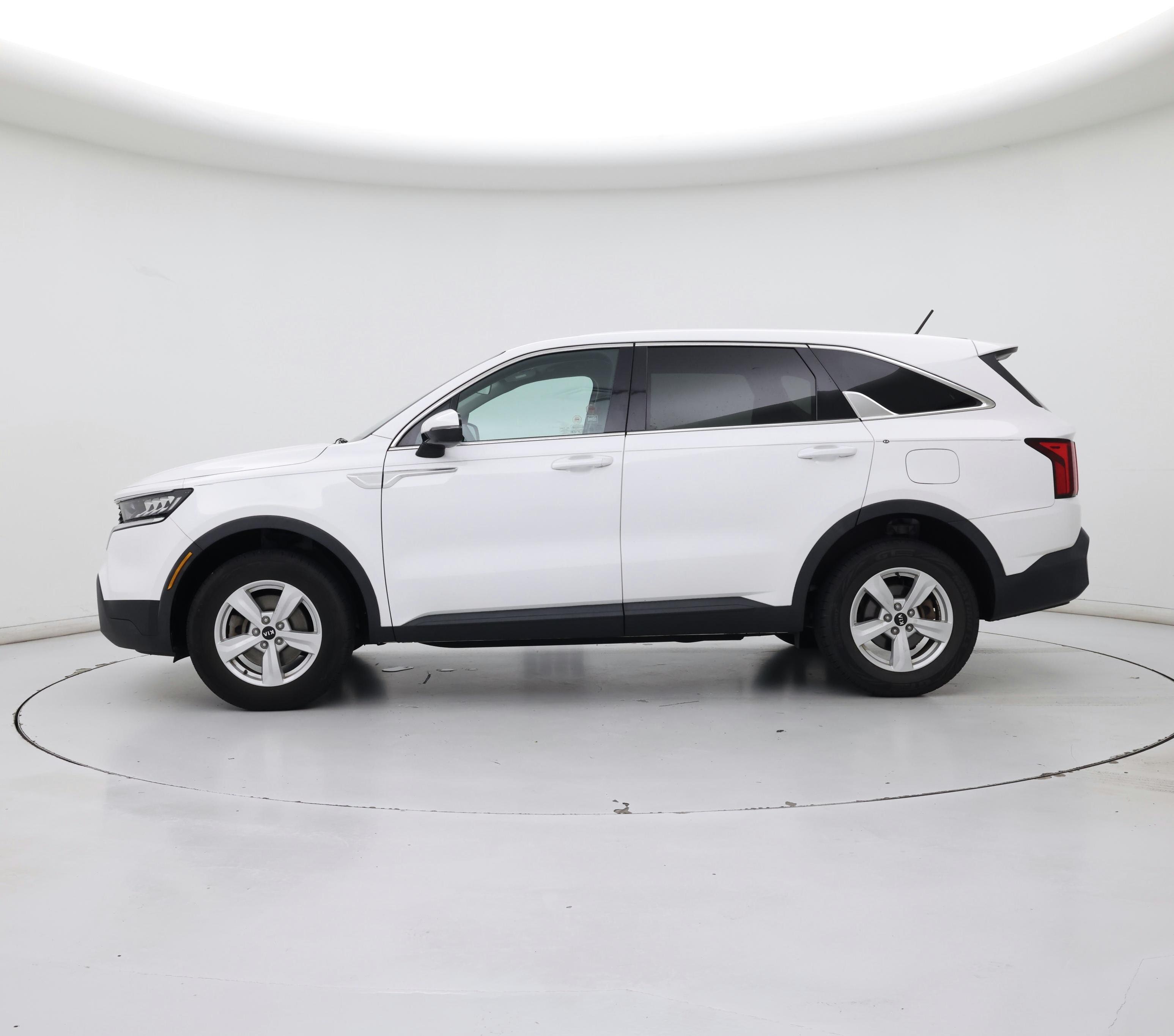 Thumbnail: 2021 Kia Sorento - 3