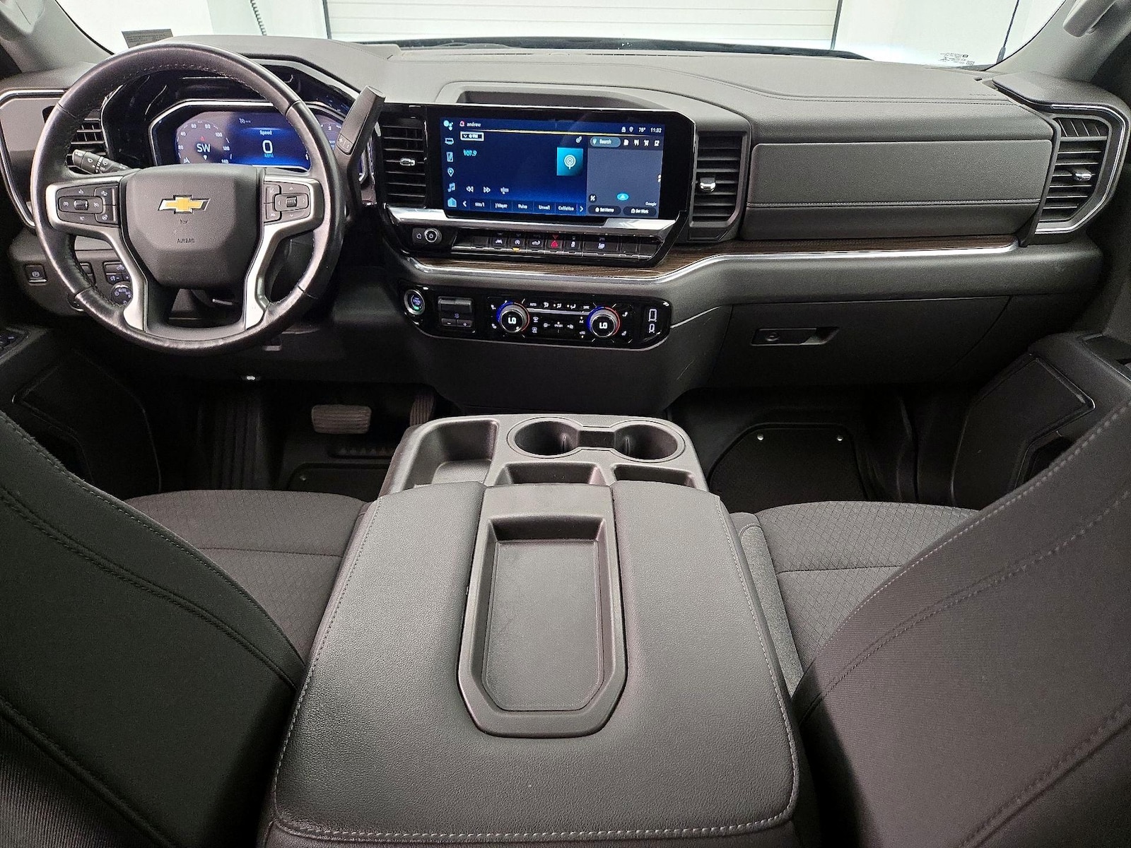 2022 Chevrolet Silverado 1500 LT - Photo 10