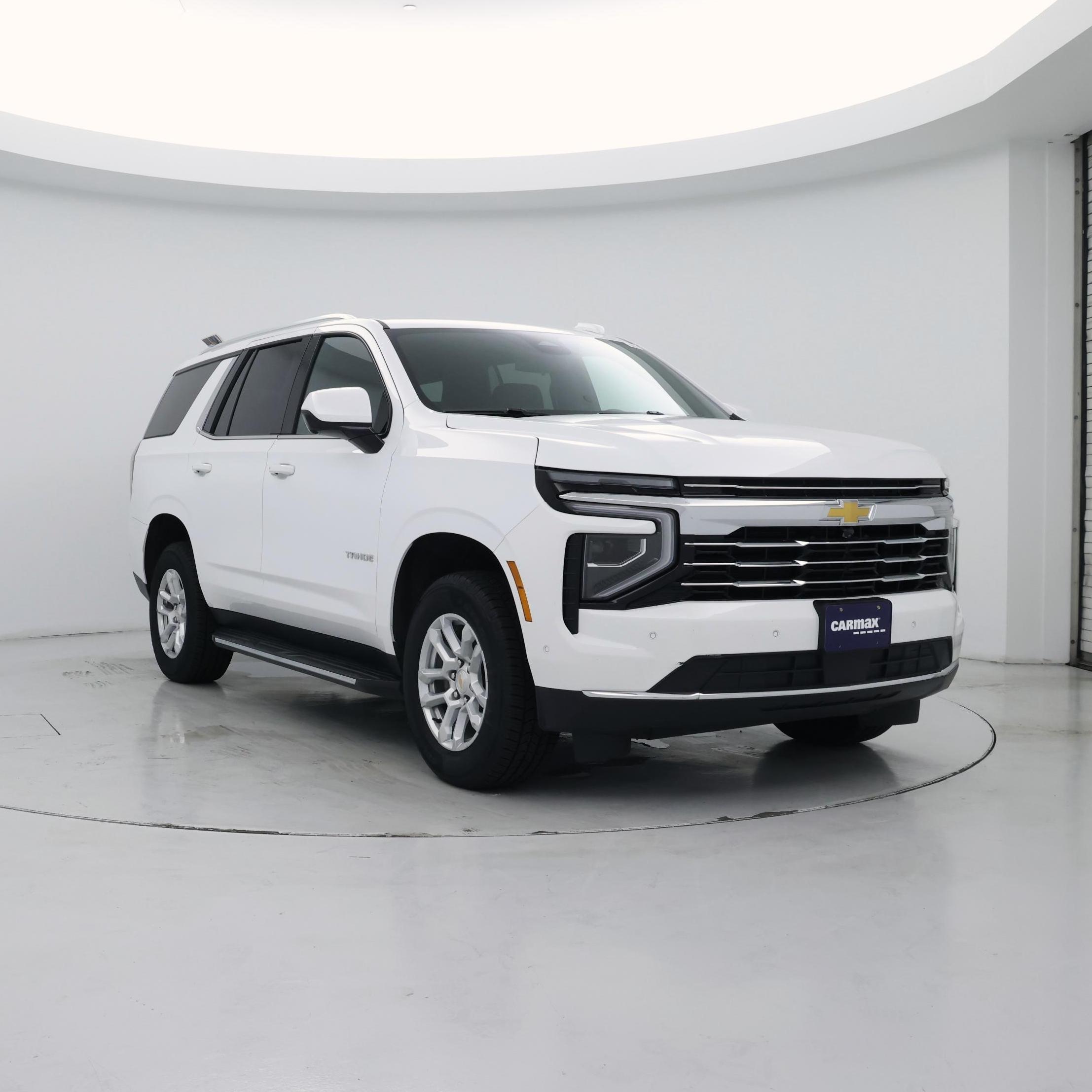 White 2025 Chevrolet Tahoe SUV / Crossover Four-Wheel Drive Automatic