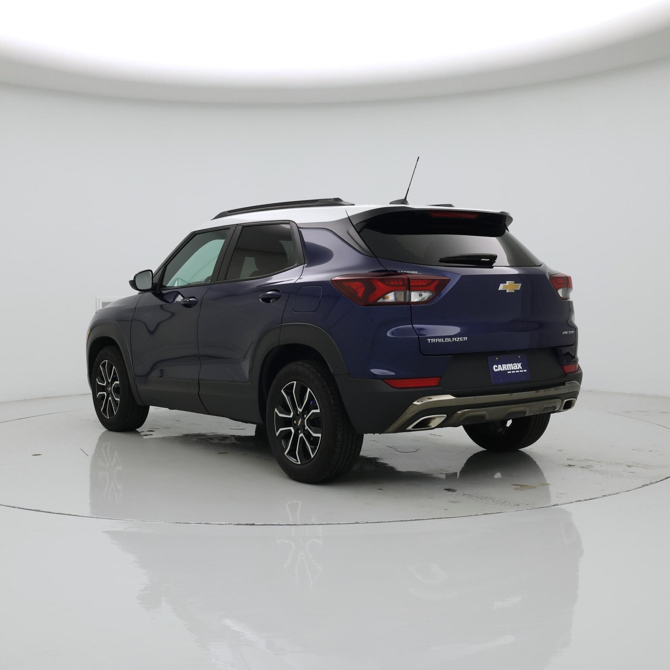 Thumbnail: 2023 Chevrolet TrailBlazer - 2
