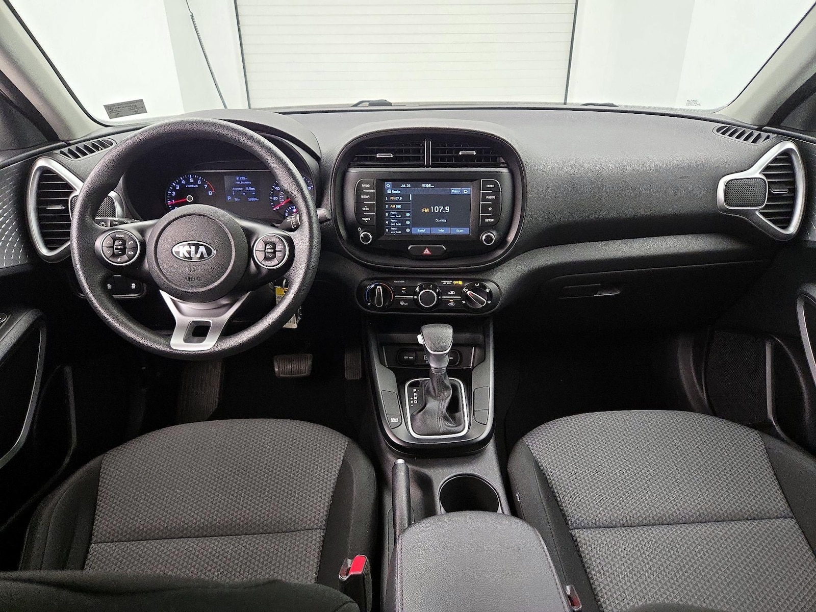 2020 Kia Soul LX - Photo 10