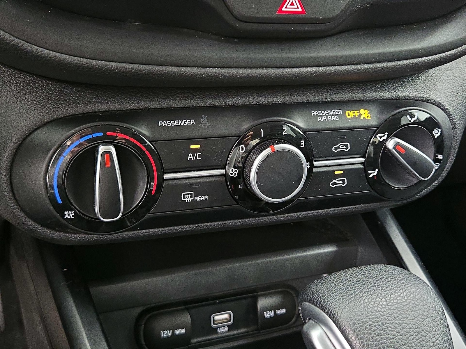 2020 Kia Soul LX - Photo 17
